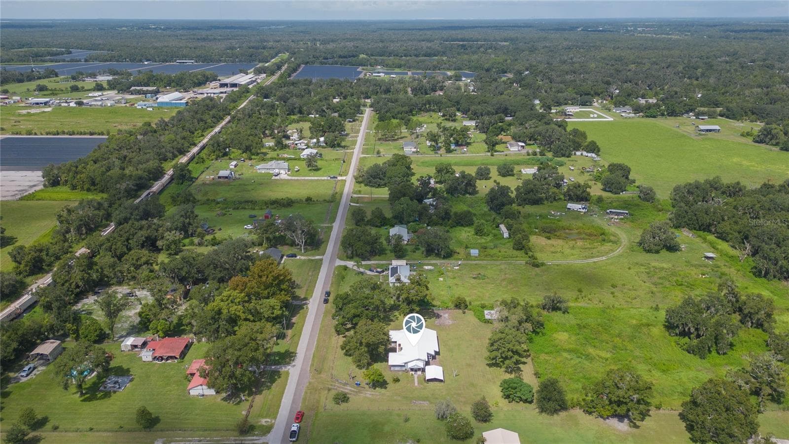 Single Family Residence at 2630 KEYSVILLE DR, LITHIA, photo 11 of 43