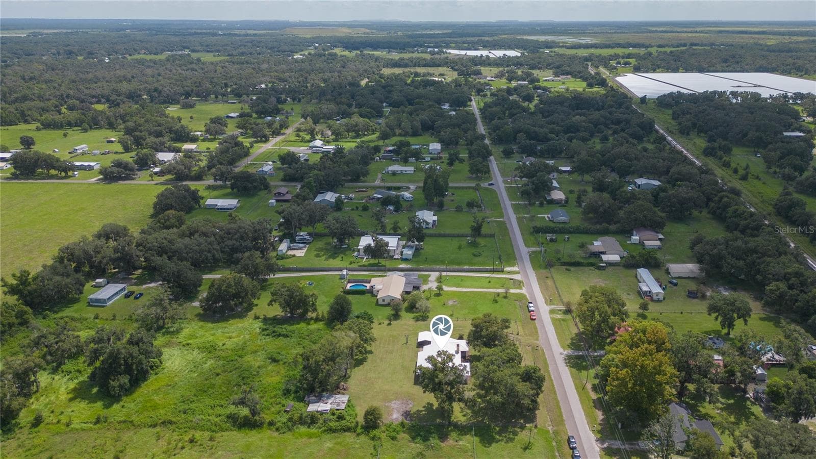 Single Family Residence at 2630 KEYSVILLE DR, LITHIA, photo 15 of 43