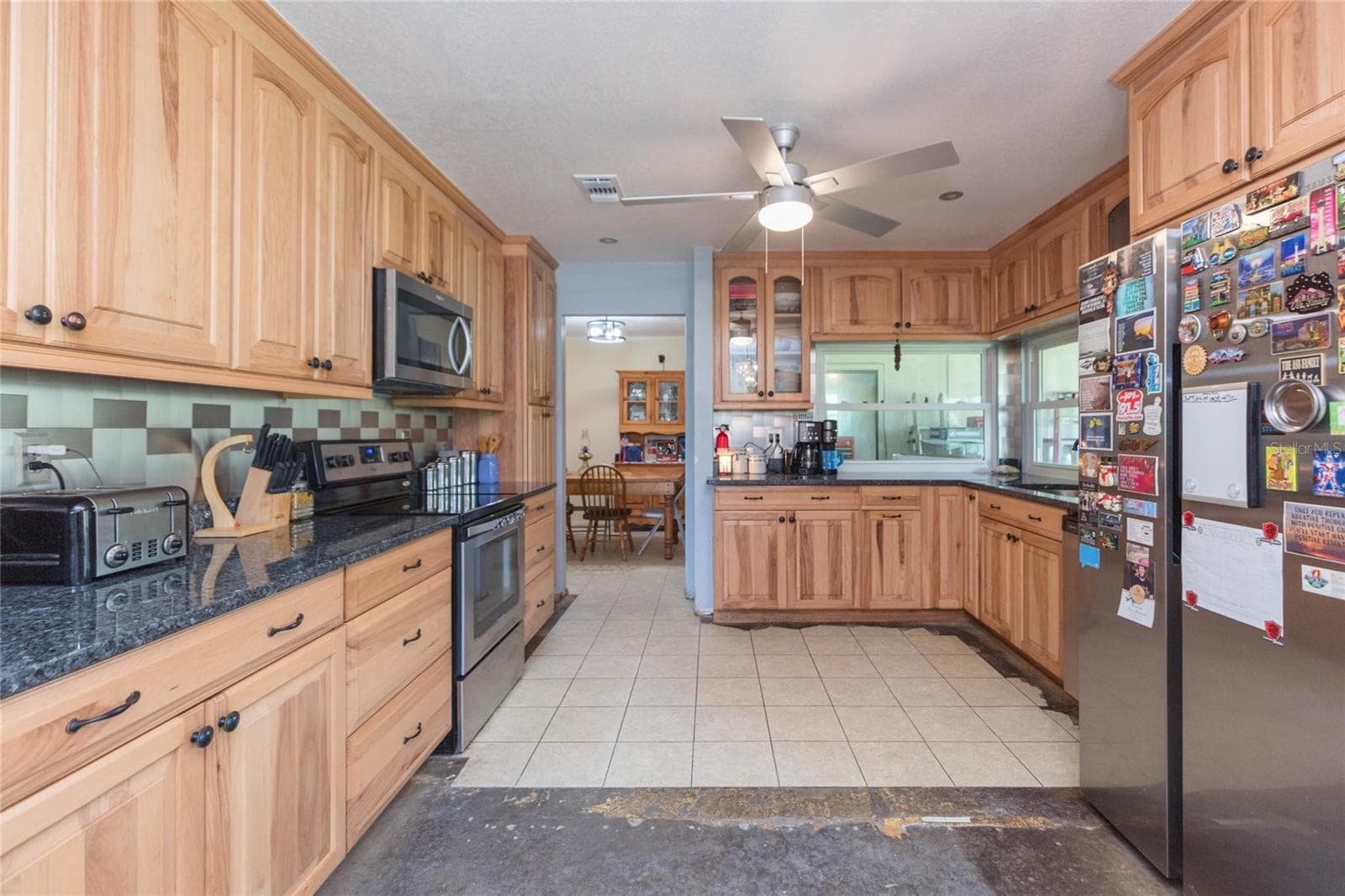 Single Family Residence at 2630 KEYSVILLE DR, LITHIA, photo 27 of 43