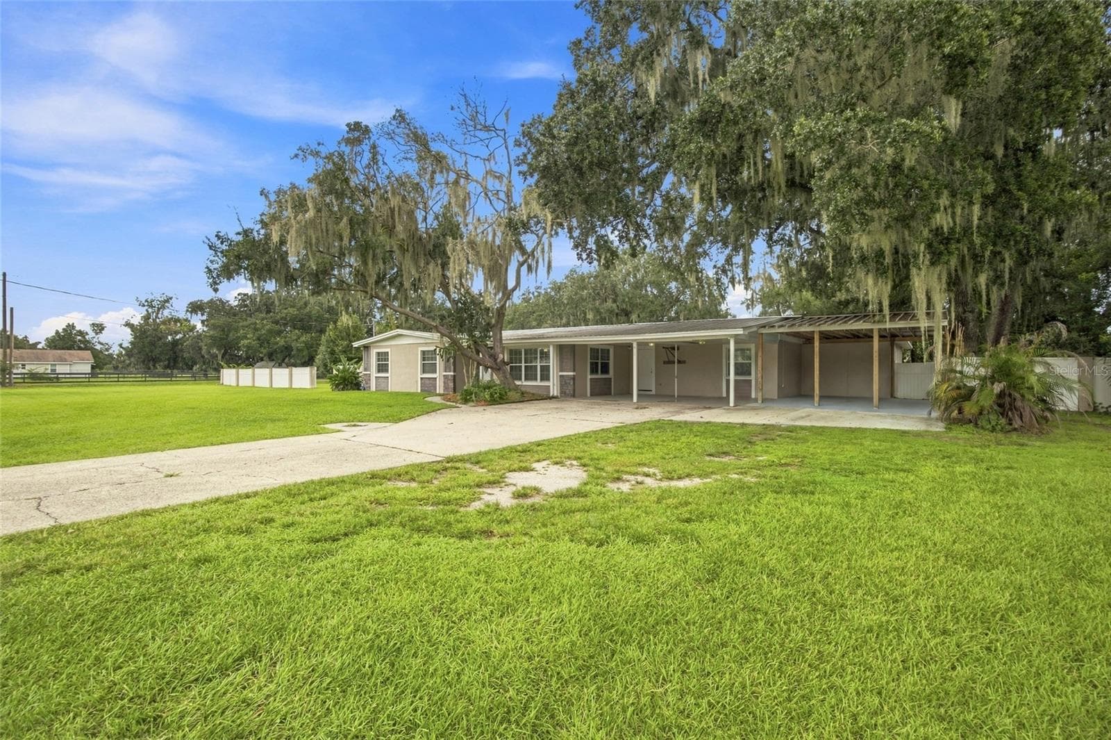 Single Family Residence at 5106 THONOTOSASSA RD, PLANT CITY, photo 8 of 67