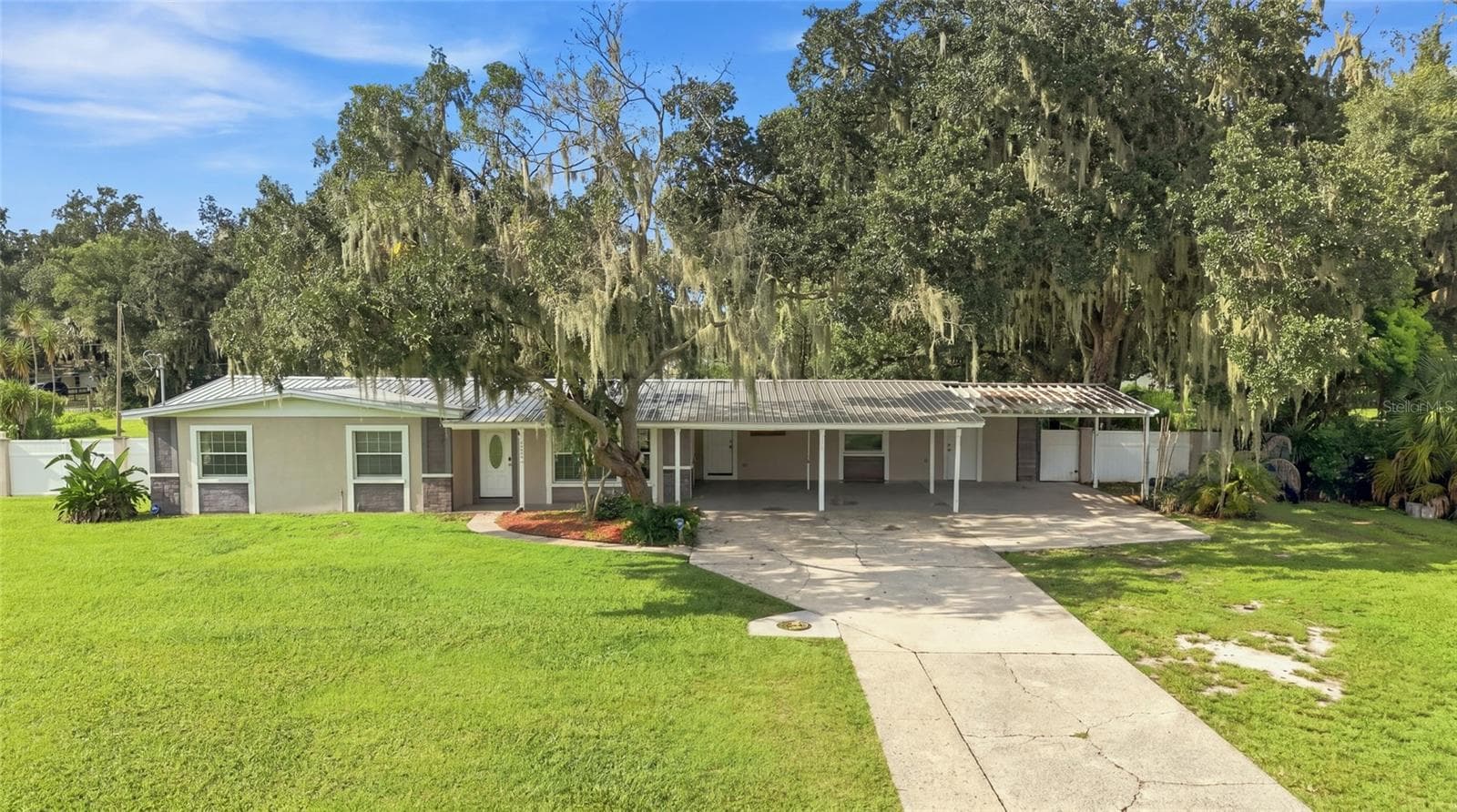Single Family Residence at 5106 THONOTOSASSA RD, PLANT CITY, photo 9 of 67