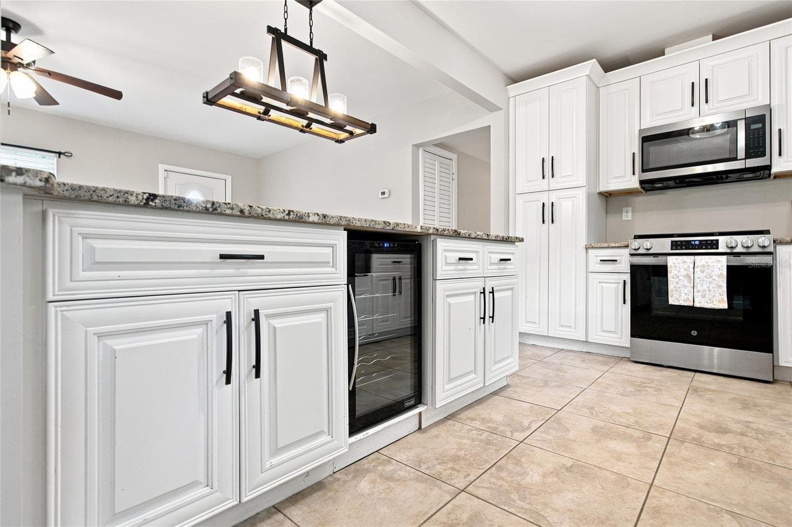 Main kitchen - 5106 THONOTOSASSA RD, PLANT CITY