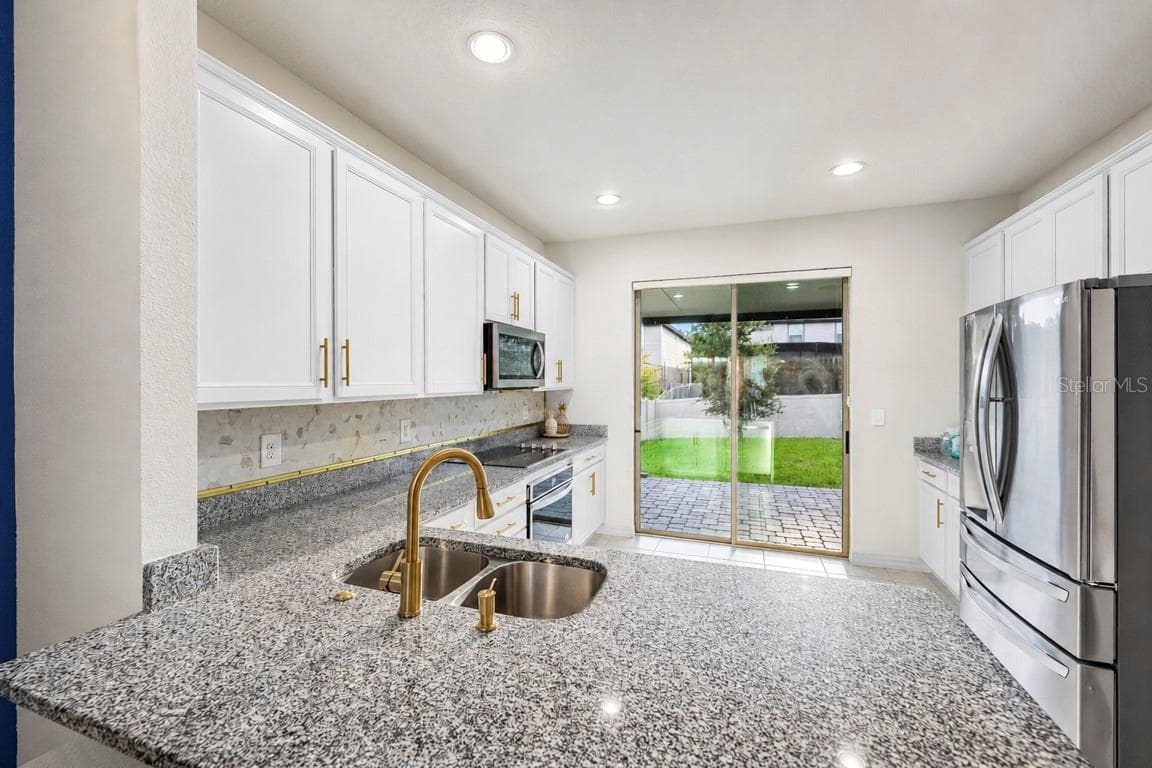 Single Family Residence at 2704 VISTA VERDE LN, KISSIMMEE, photo 14 of 53