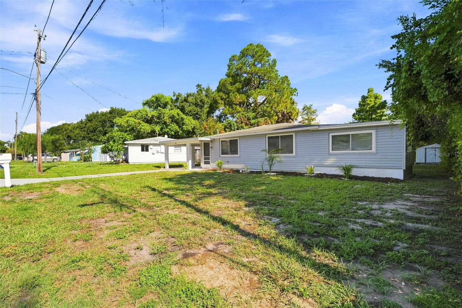 Single Family Residence at 660 DEXTER DR, DUNEDIN, photo 3 of 30