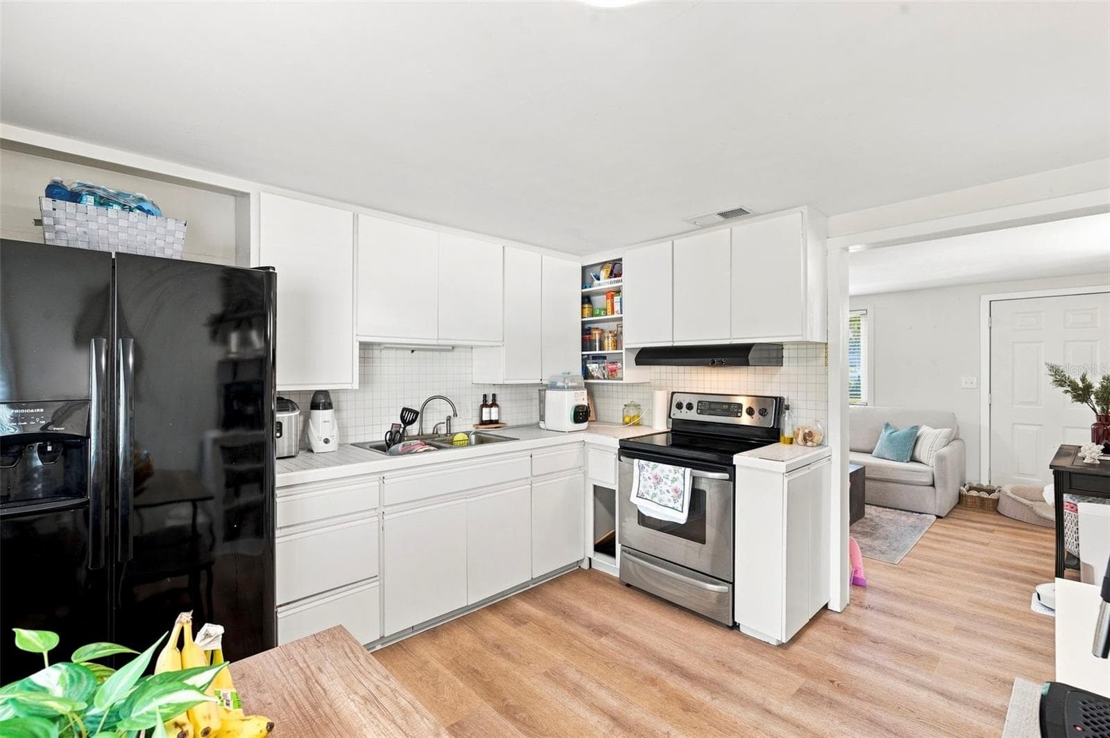 Single Family Residence at 660 DEXTER DR, DUNEDIN, photo 15 of 30