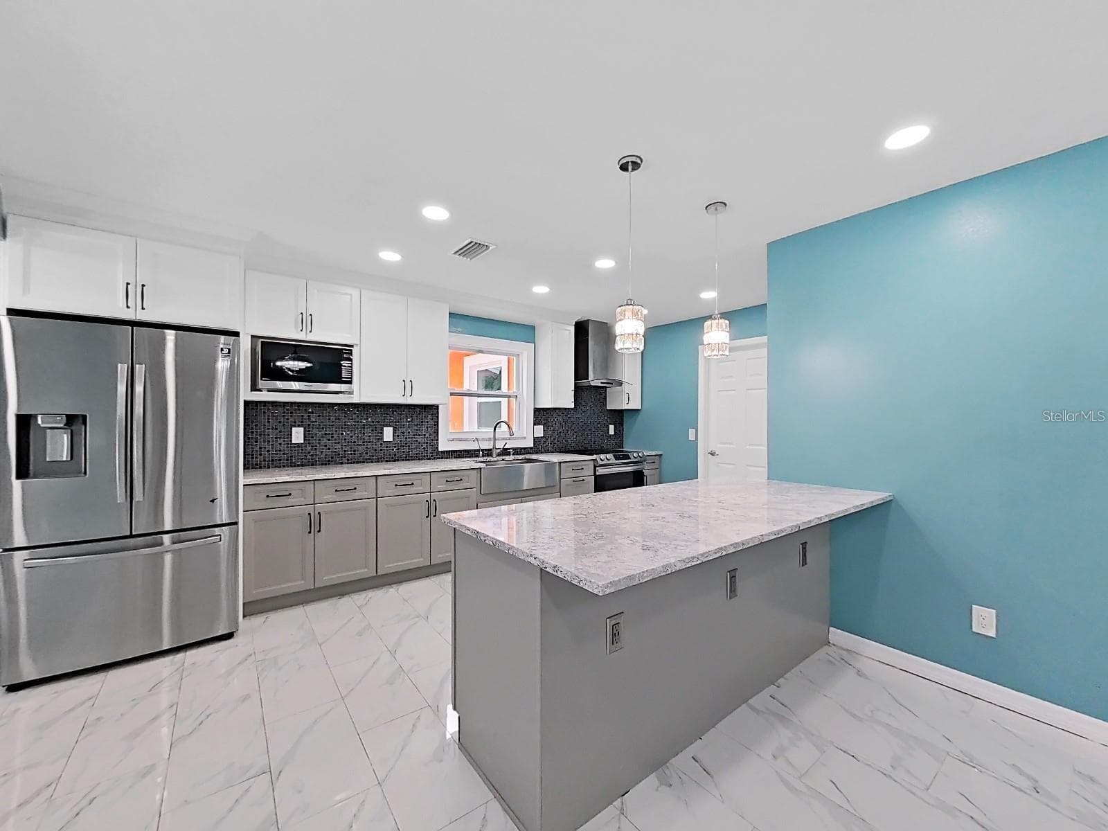Single Family Residence at 1613 33RD ST SE, RUSKIN, photo 4 of 20