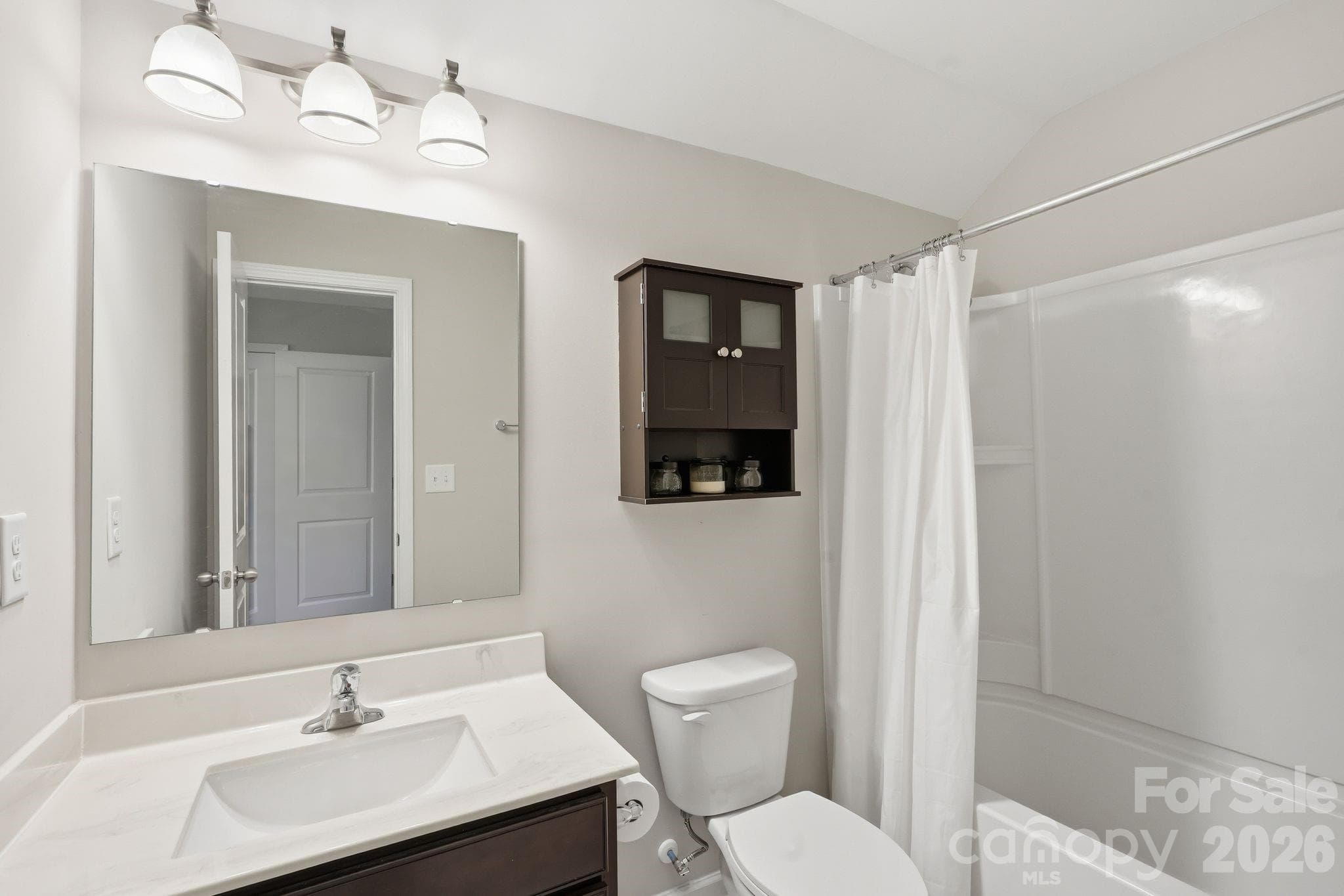 Single Family Residence at 607 Winter Walk Lane, Lake Wylie, photo 26 of 41