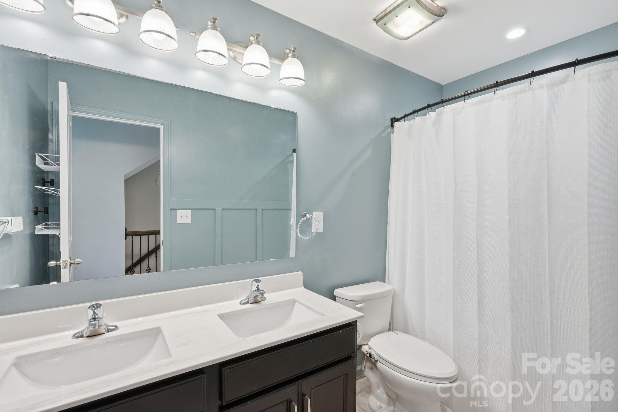 Single Family Residence at 607 Winter Walk Lane, Lake Wylie, photo 29 of 41