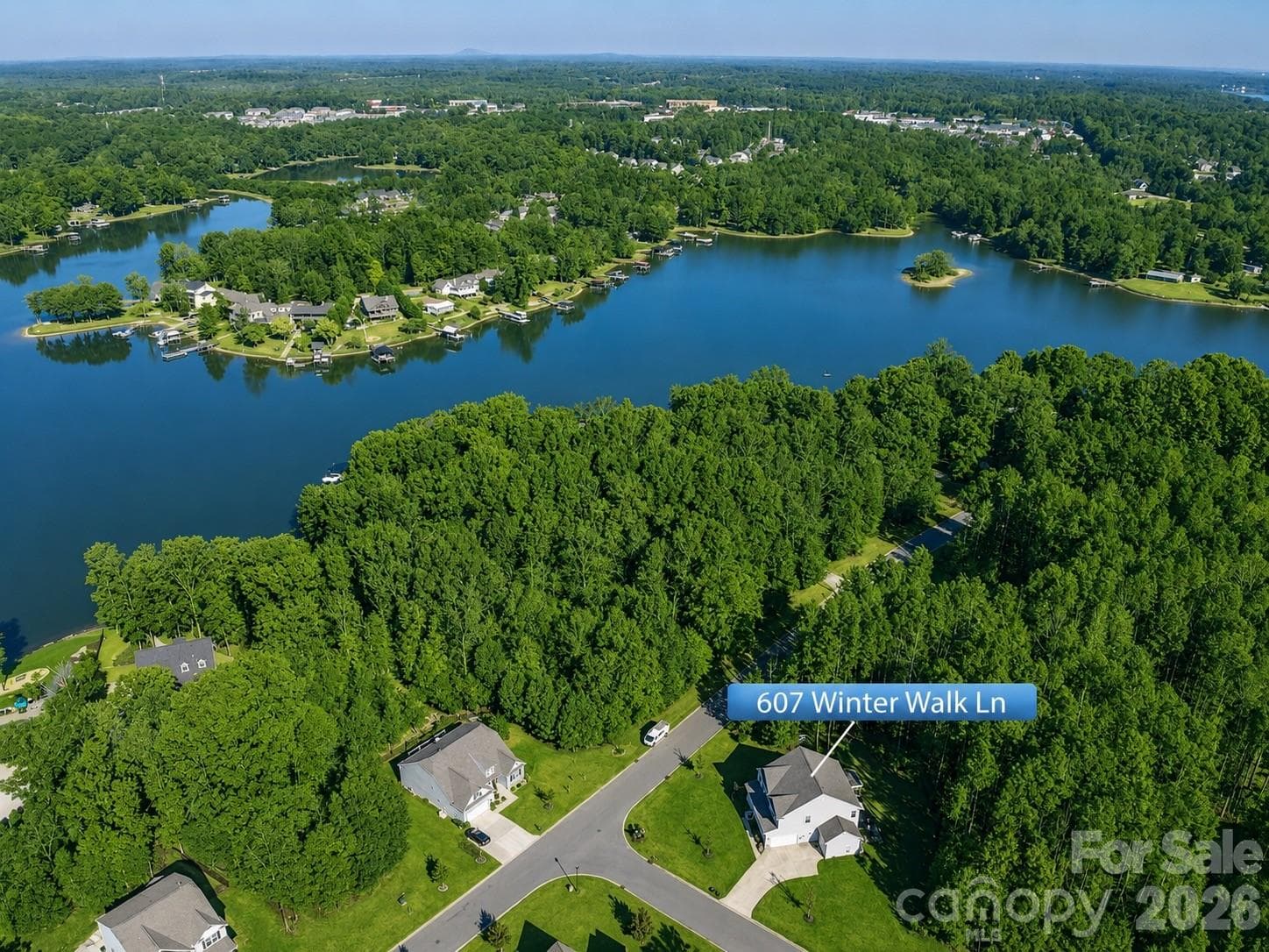 Single Family Residence at 607 Winter Walk Lane, Lake Wylie, photo 38 of 41