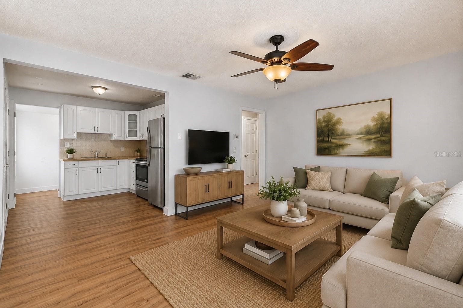 Single Family Residence at 3208 W HARTNETT AVE, TAMPA, photo 7 of 35