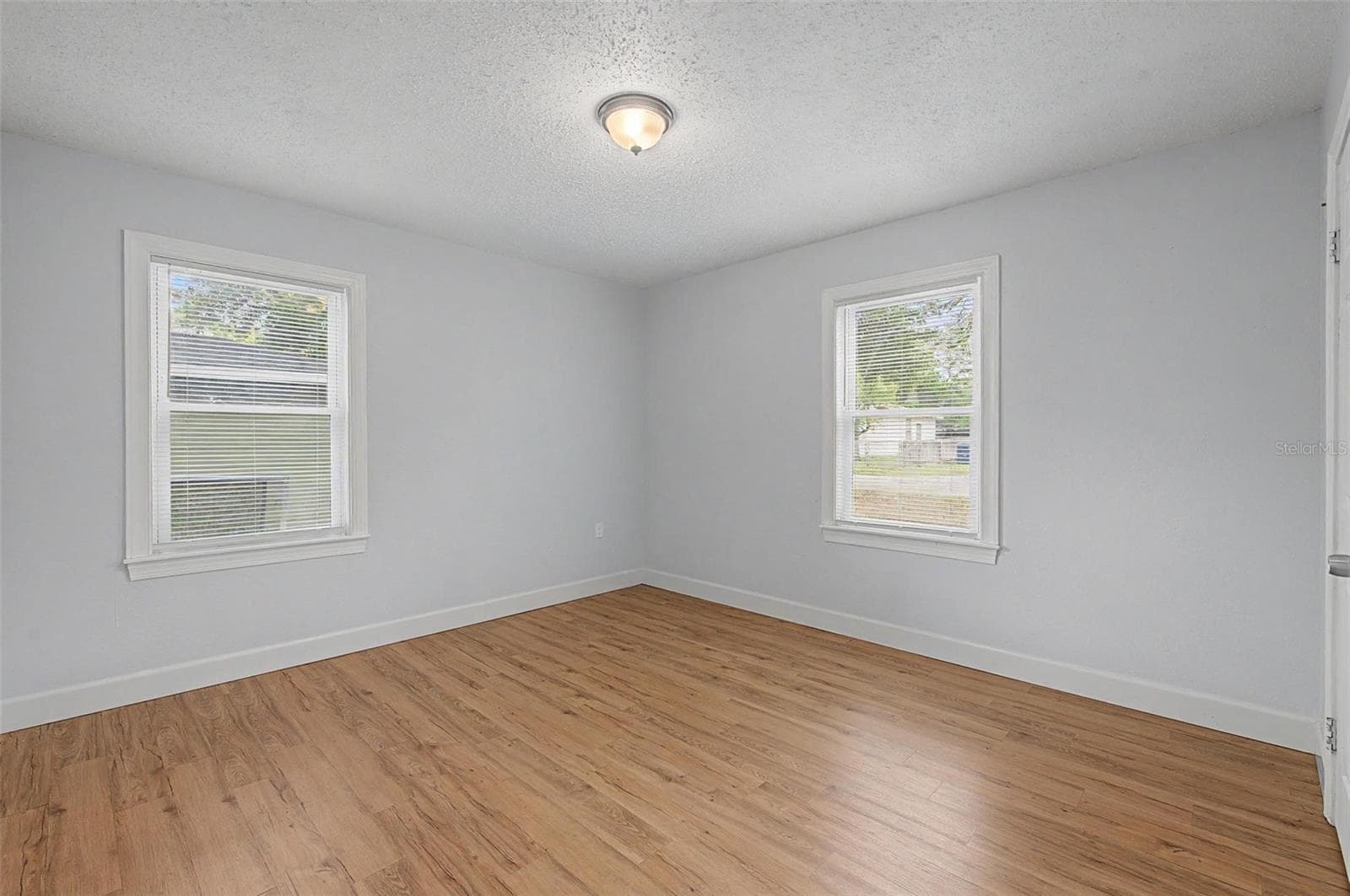 Single Family Residence at 3208 W HARTNETT AVE, TAMPA, photo 21 of 35