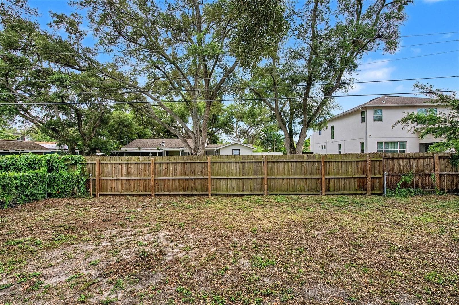 Single Family Residence at 3208 W HARTNETT AVE, TAMPA, photo 30 of 35