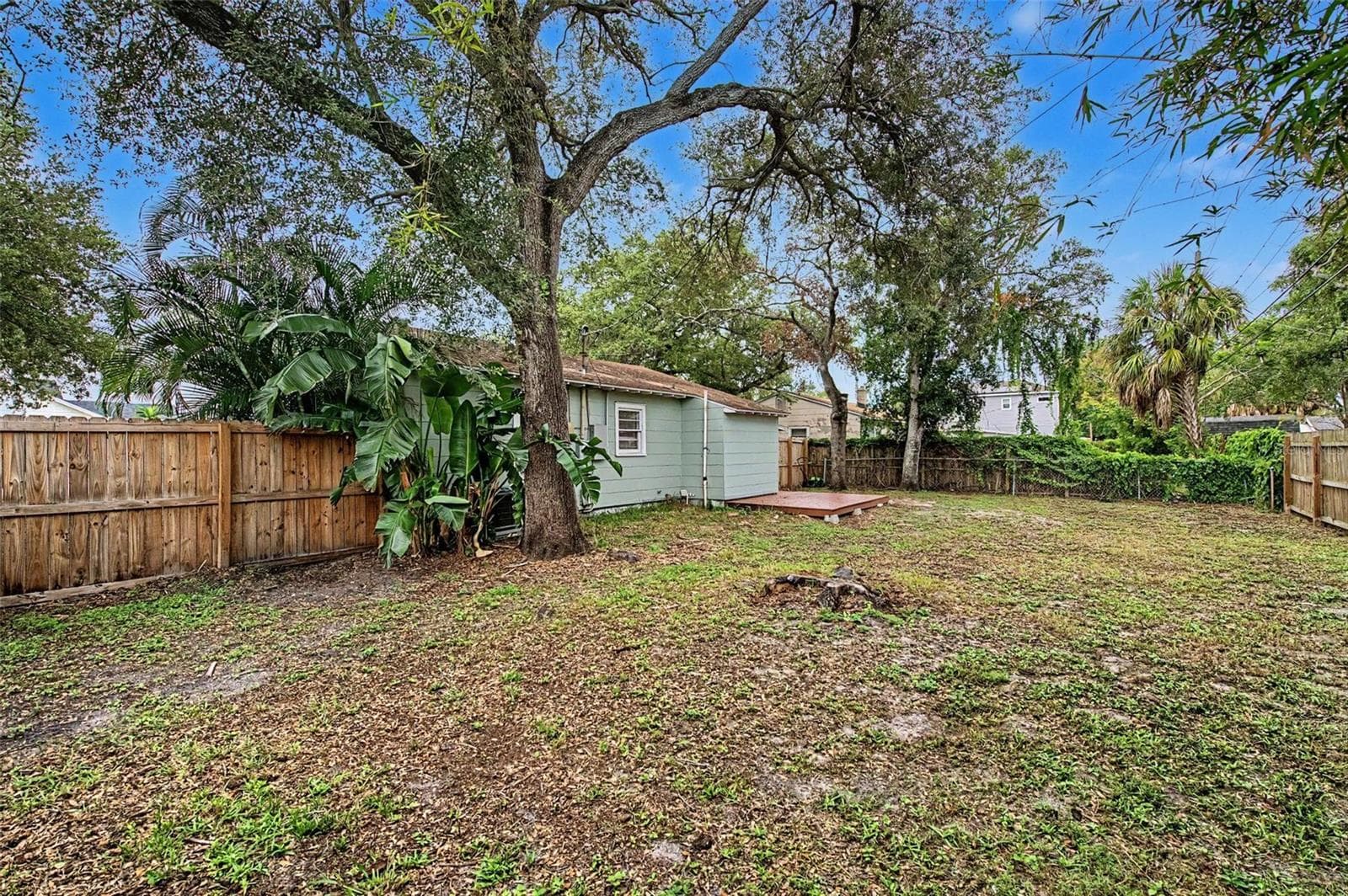 Single Family Residence at 3208 W HARTNETT AVE, TAMPA, photo 31 of 35
