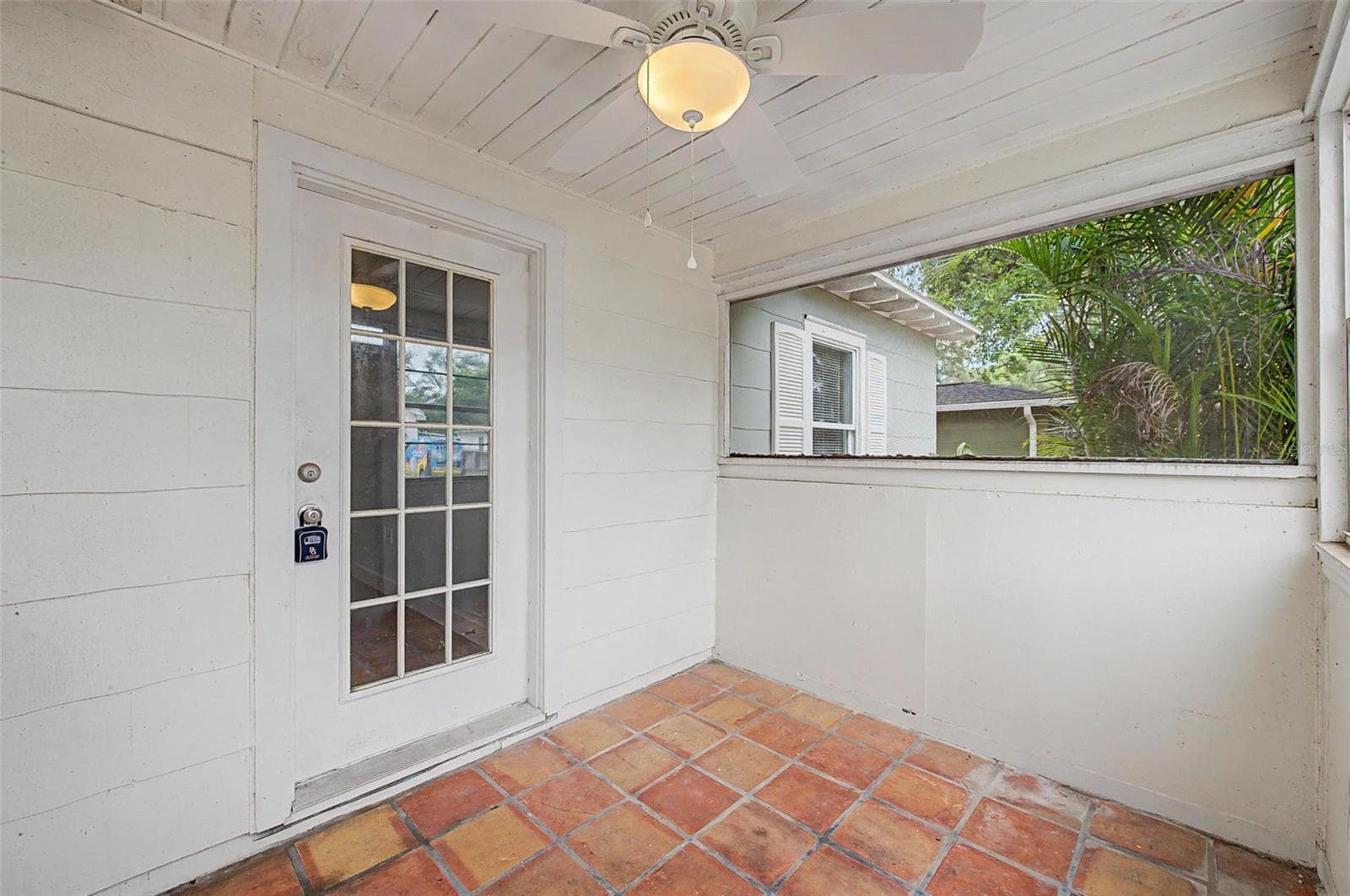 Single Family Residence at 3208 W HARTNETT AVE, TAMPA, photo 34 of 35