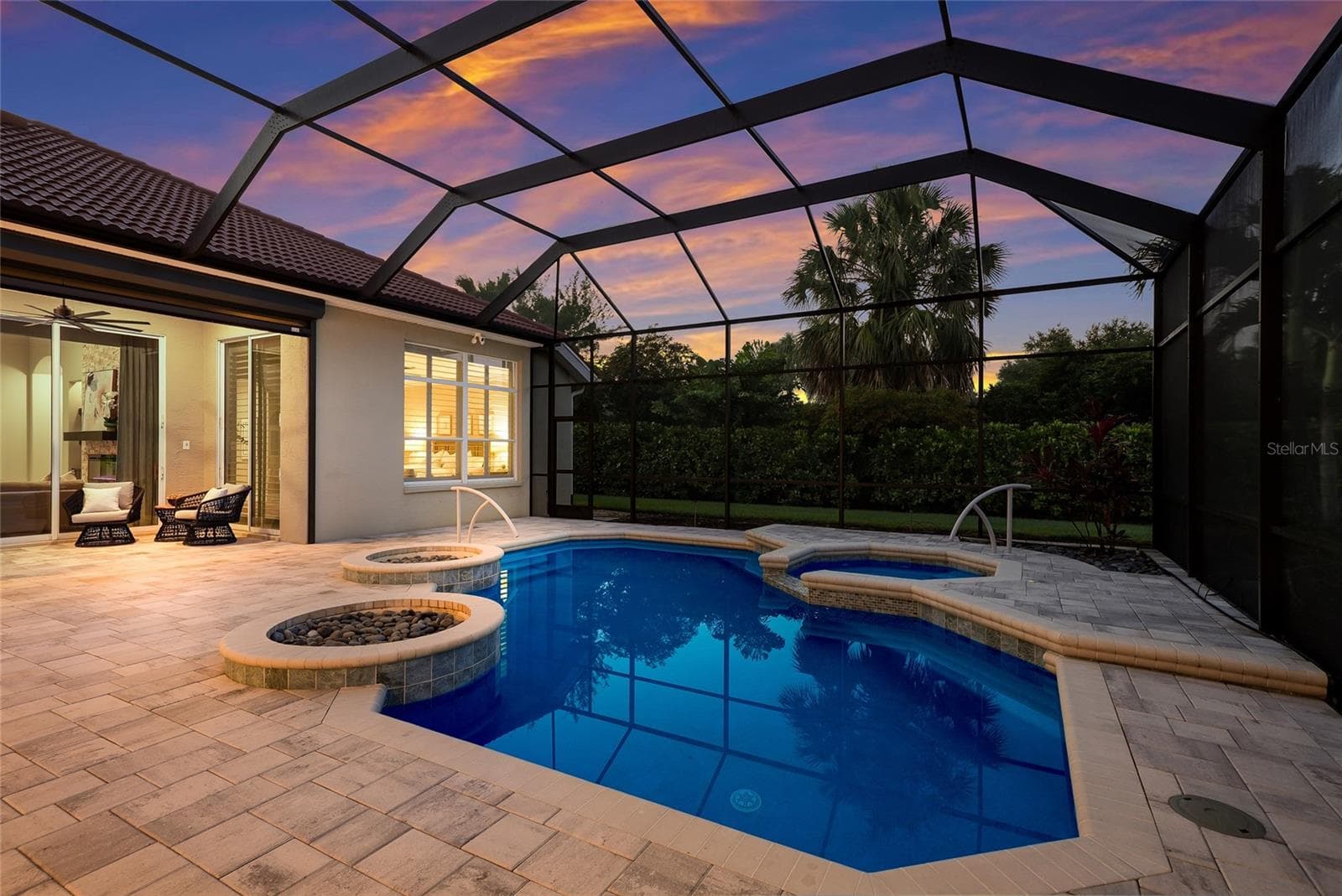 Single Family Residence at 8122 LONE TREE GLN, LAKEWOOD RANCH, photo 23 of 87