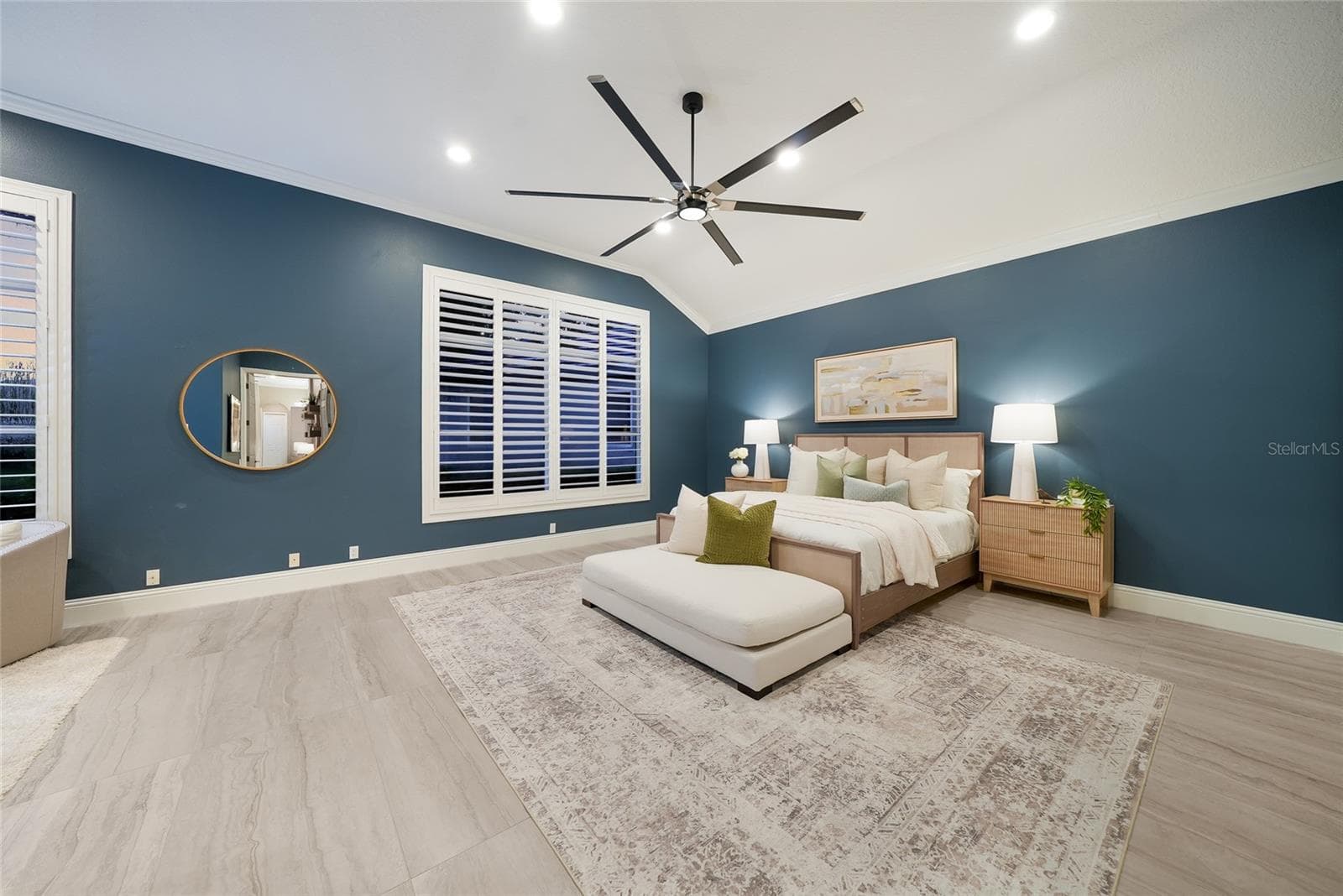 Oversized 4th bedroom behind double French doors  or can act as a multi-purpose massive bonus room - 8122 LONE TREE GLN, LAKEWOOD RANCH
