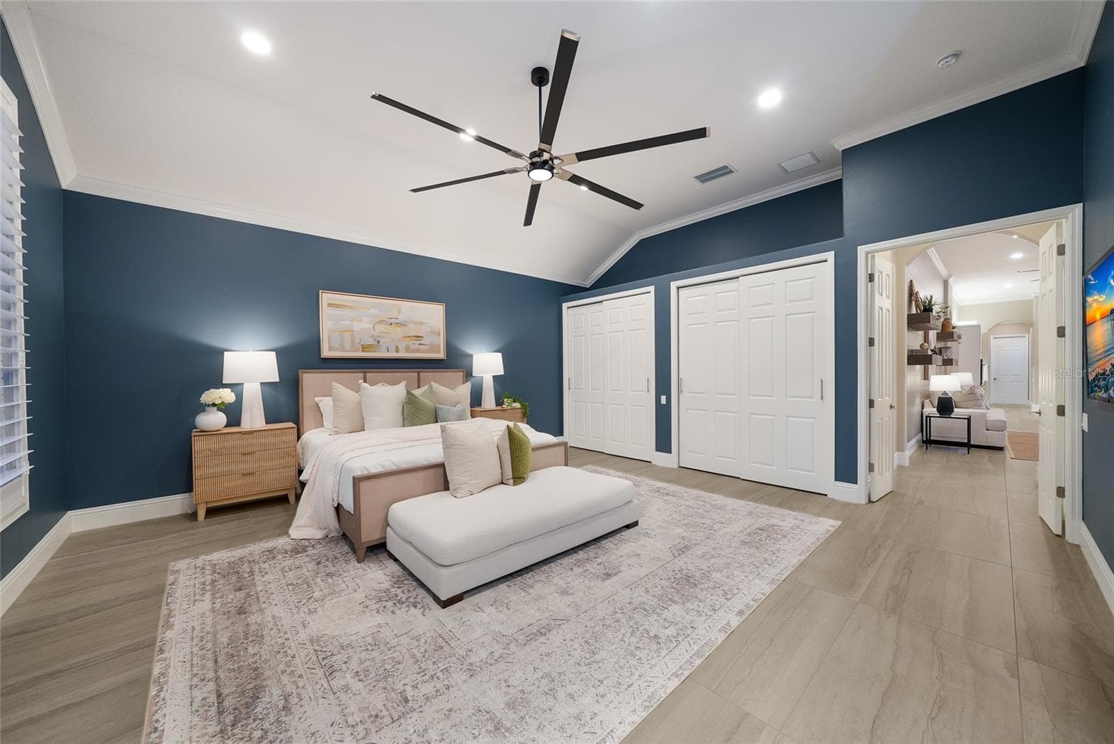 Single Family Residence at 8122 LONE TREE GLN, LAKEWOOD RANCH, photo 39 of 87