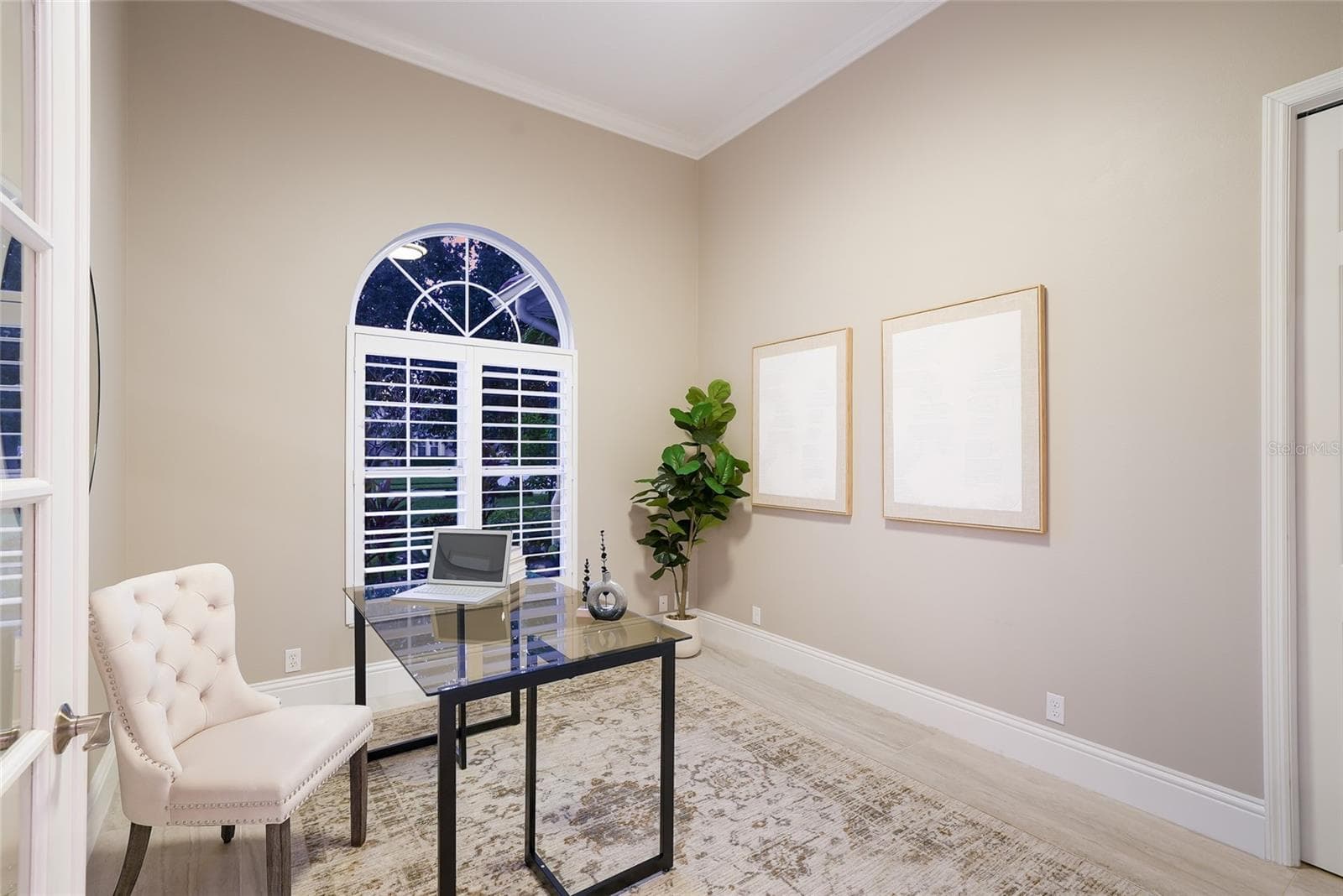 Single Family Residence at 8122 LONE TREE GLN, LAKEWOOD RANCH, photo 45 of 87