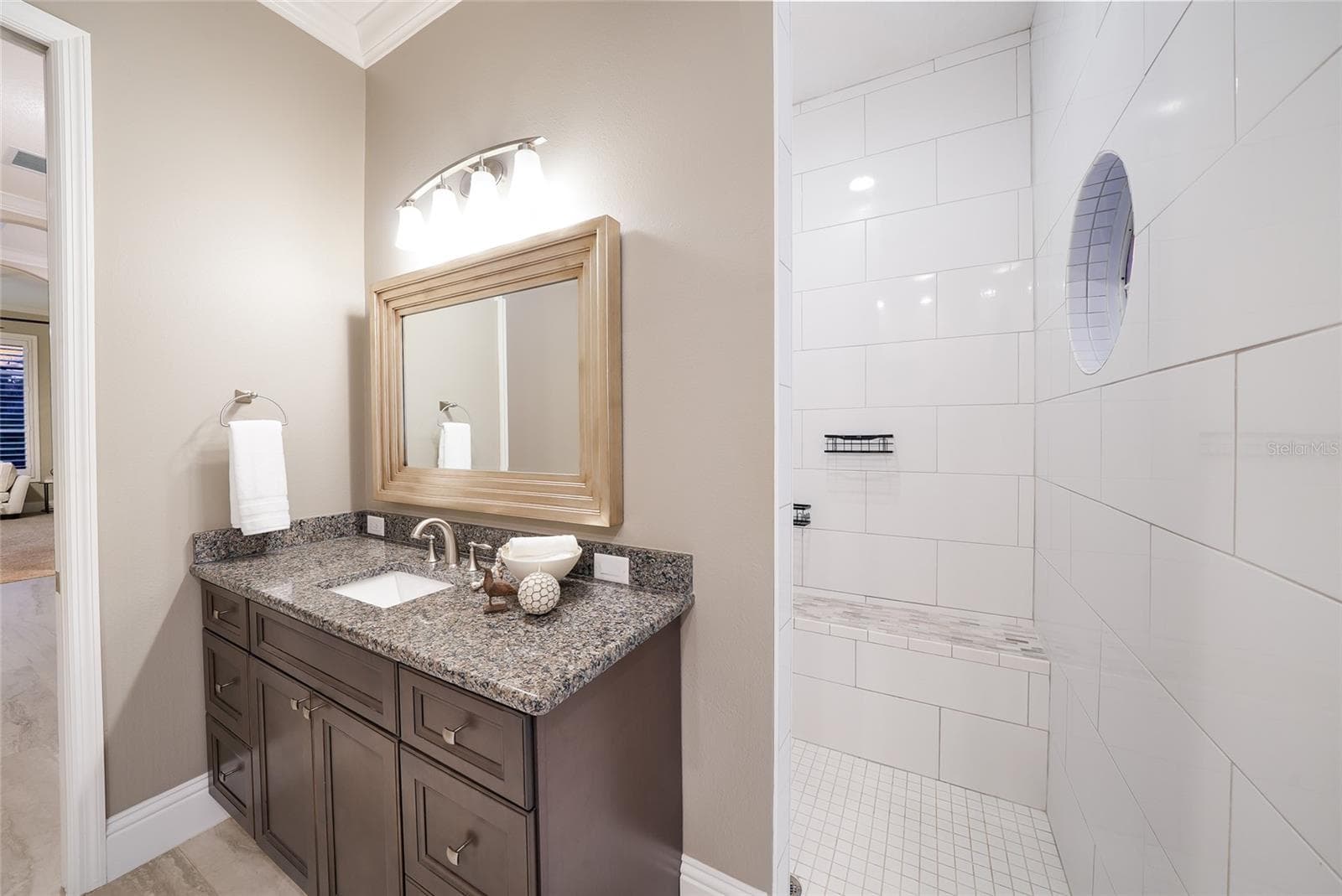 Single Family Residence at 8122 LONE TREE GLN, LAKEWOOD RANCH, photo 55 of 87