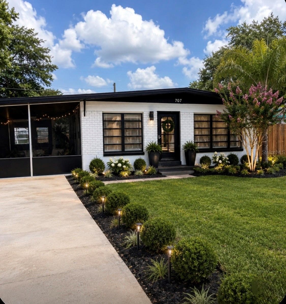 707 LAKEWOOD AVE