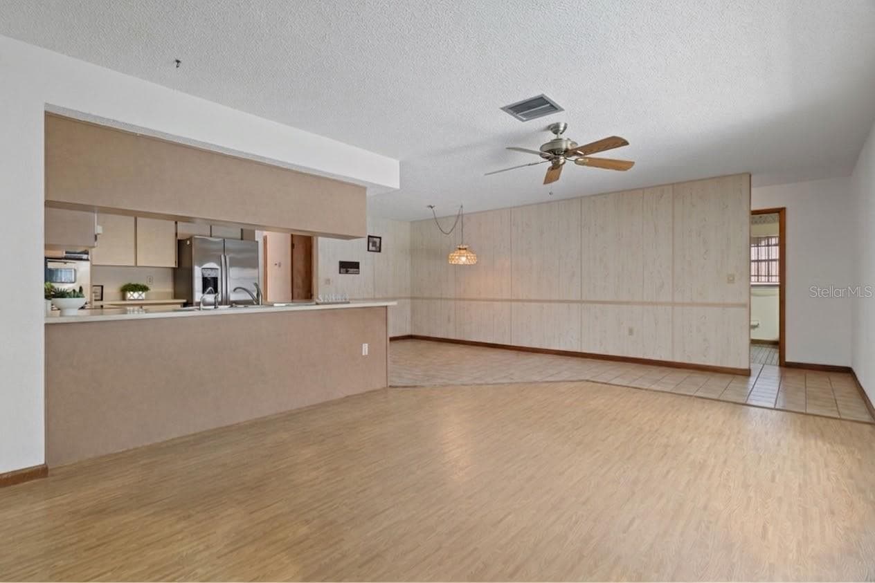 Family Room - 9009 HEATHER BLVD, WEEKI WACHEE
