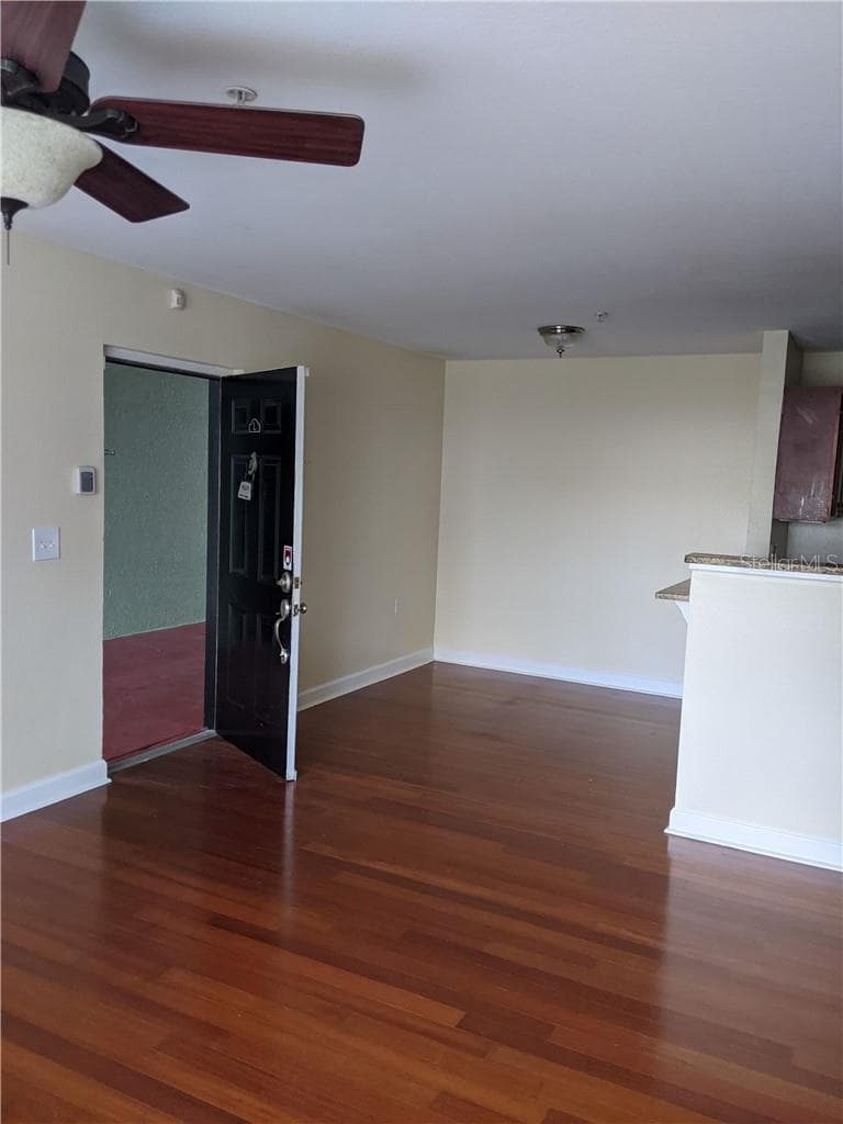 Condominium at ORLANDO, photo 6 of 33