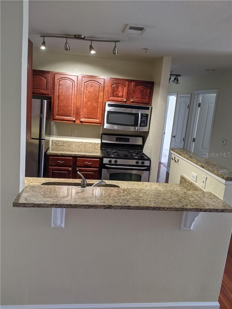 Condominium at ORLANDO, photo 11 of 33