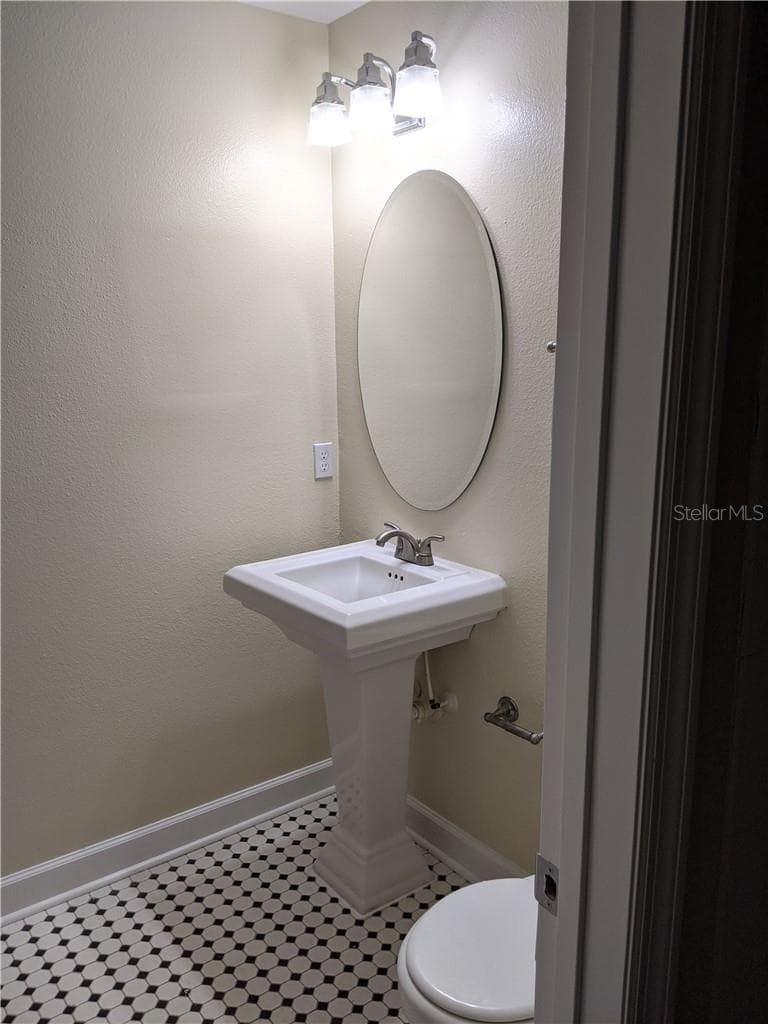 Condominium at ORLANDO, photo 19 of 33