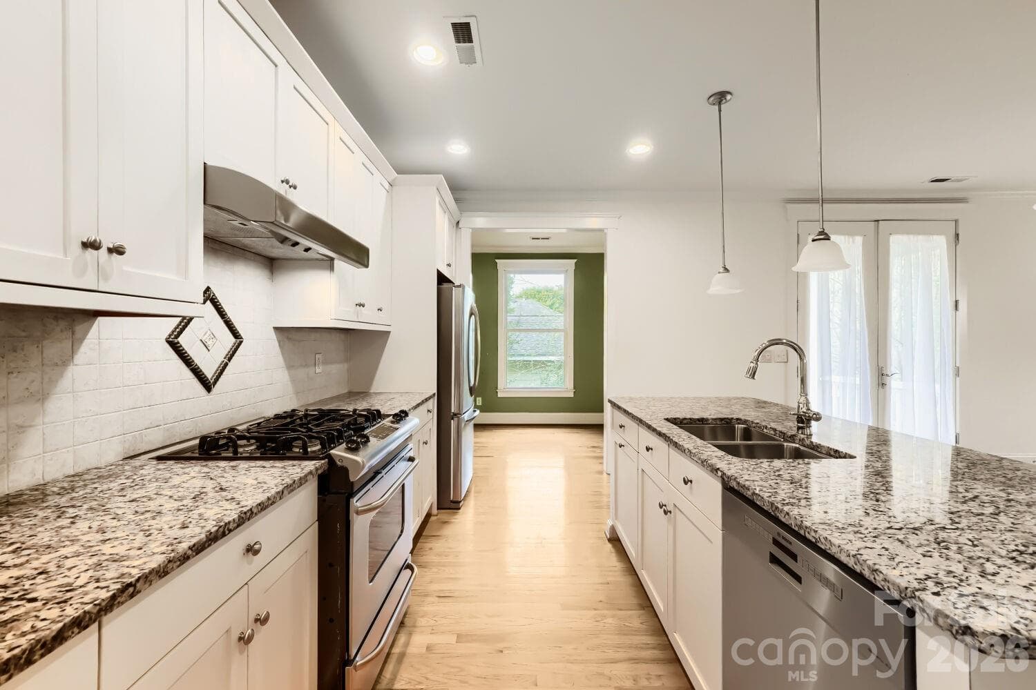 Single Family Residence at 1006 Assembly Street, Belmont, photo 6 of 24