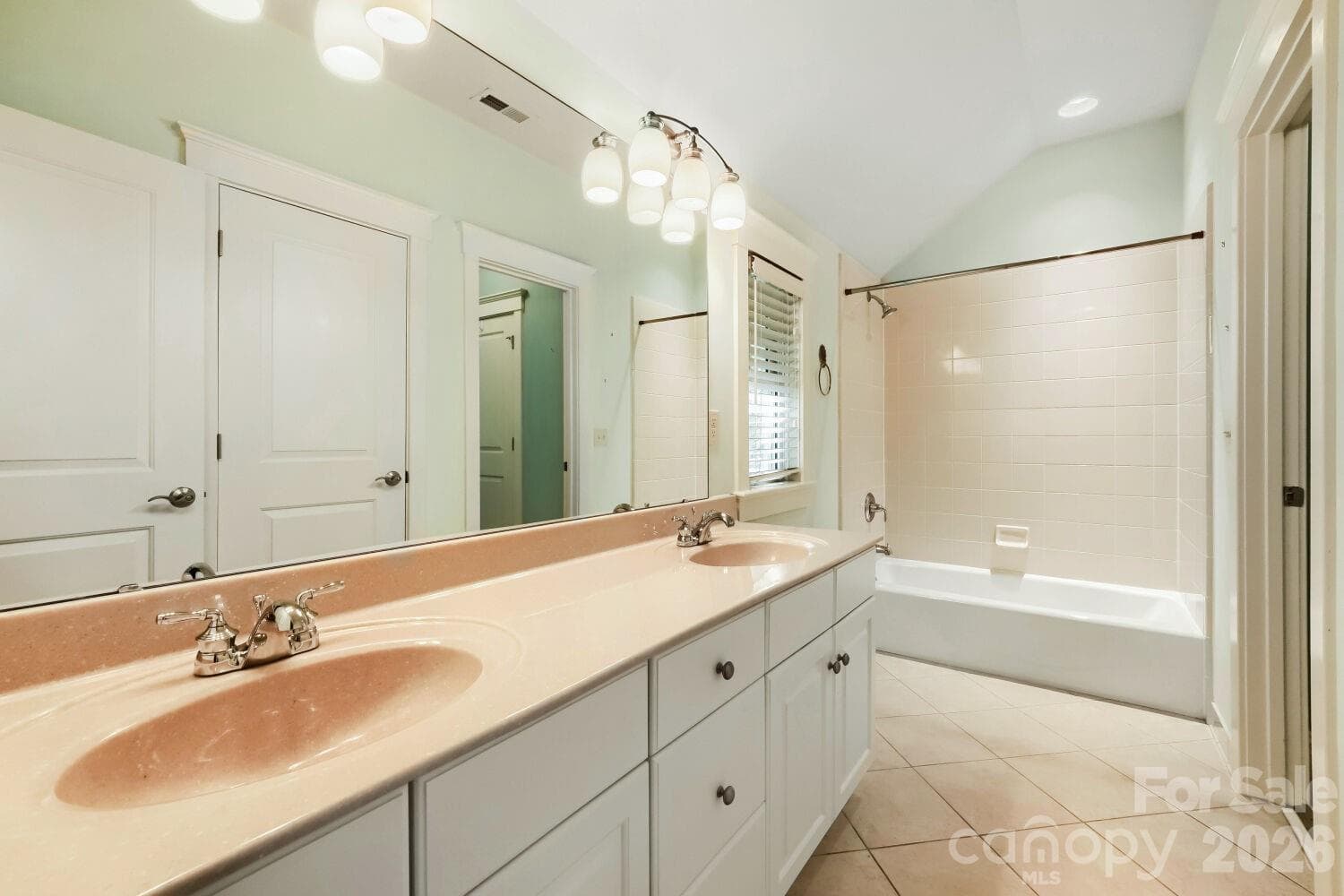 Single Family Residence at 1006 Assembly Street, Belmont, photo 20 of 24