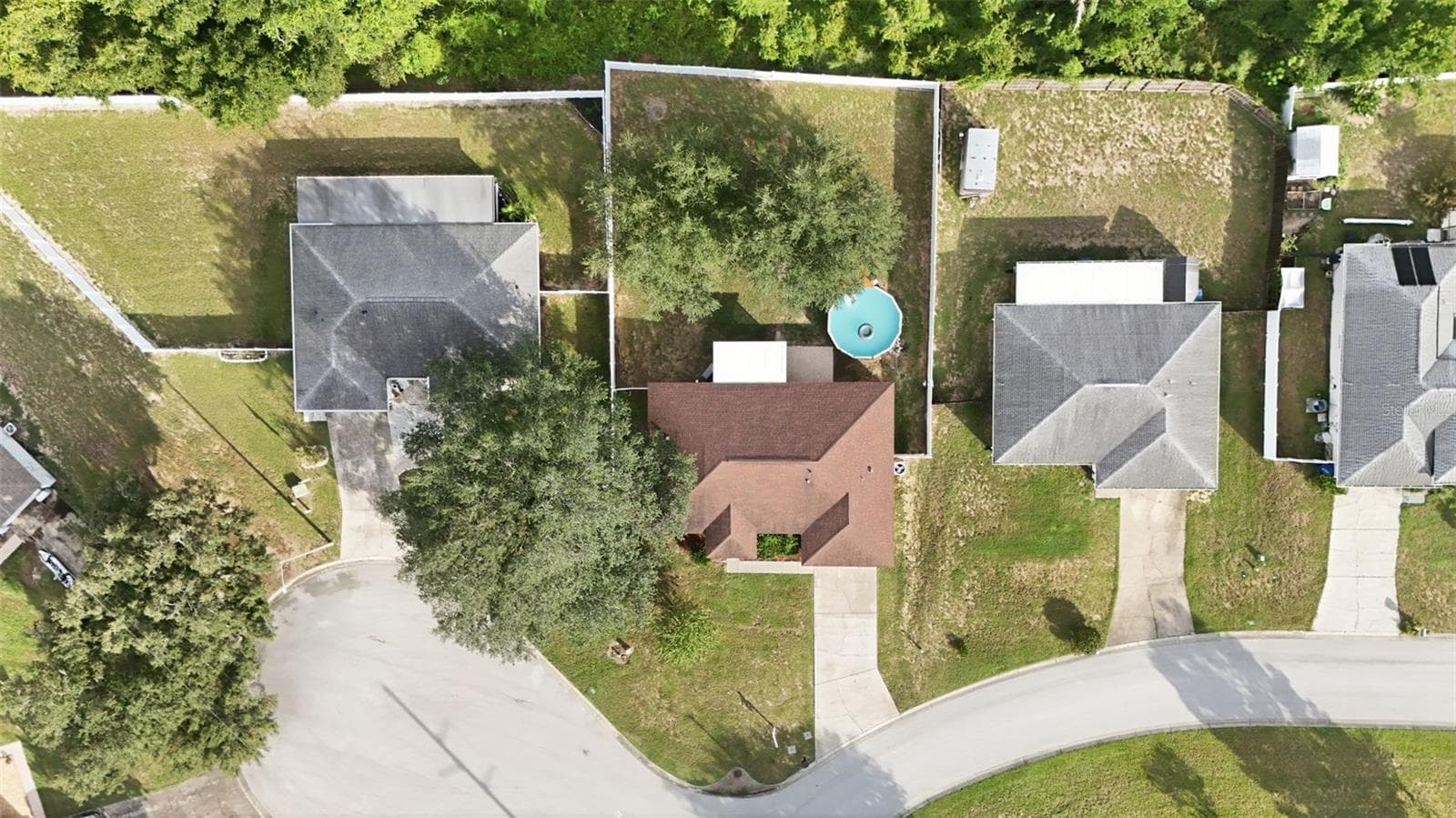 Single Family Residence at 236 COUNTRY LAKES CIR, GROVELAND, photo 2 of 45