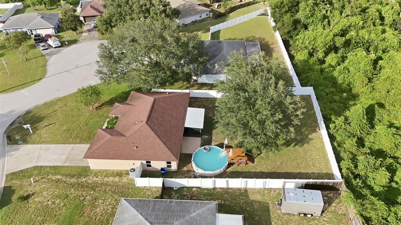 Single Family Residence at 236 COUNTRY LAKES CIR, GROVELAND, photo 3 of 45