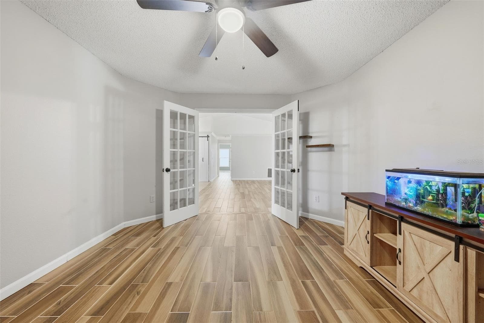 Den/office - 236 COUNTRY LAKES CIR, GROVELAND