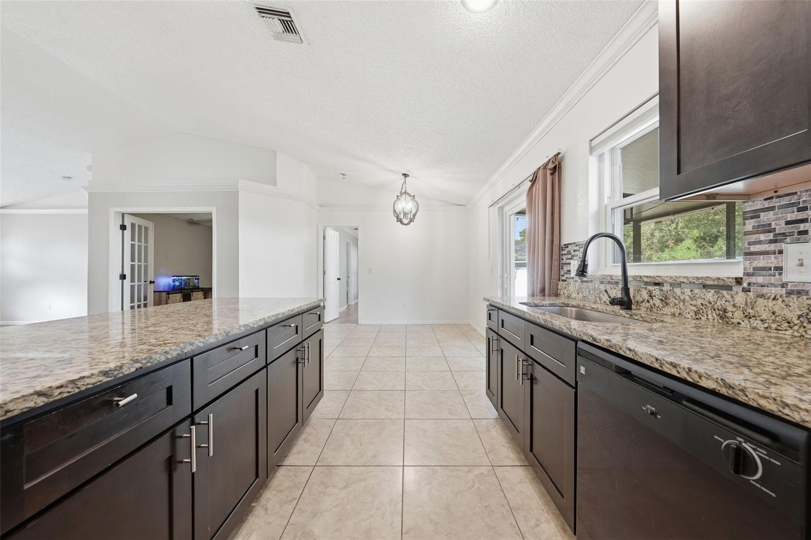 Single Family Residence at 236 COUNTRY LAKES CIR, GROVELAND, photo 14 of 45