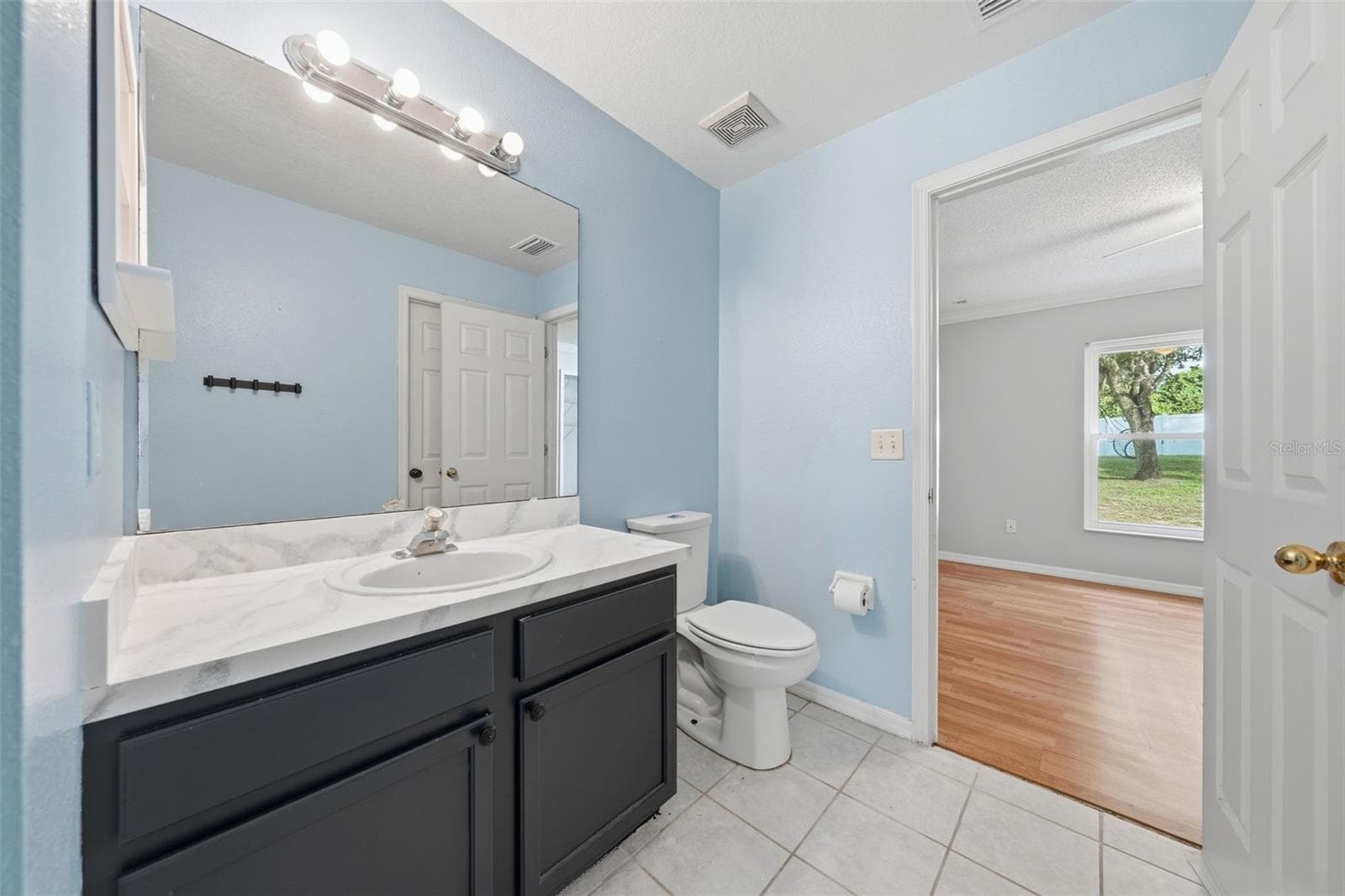 Single Family Residence at 236 COUNTRY LAKES CIR, GROVELAND, photo 25 of 45