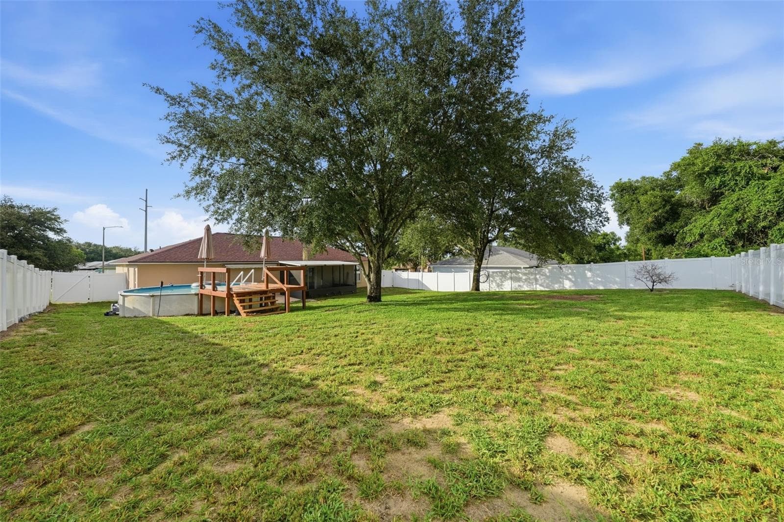Single Family Residence at 236 COUNTRY LAKES CIR, GROVELAND, photo 40 of 45