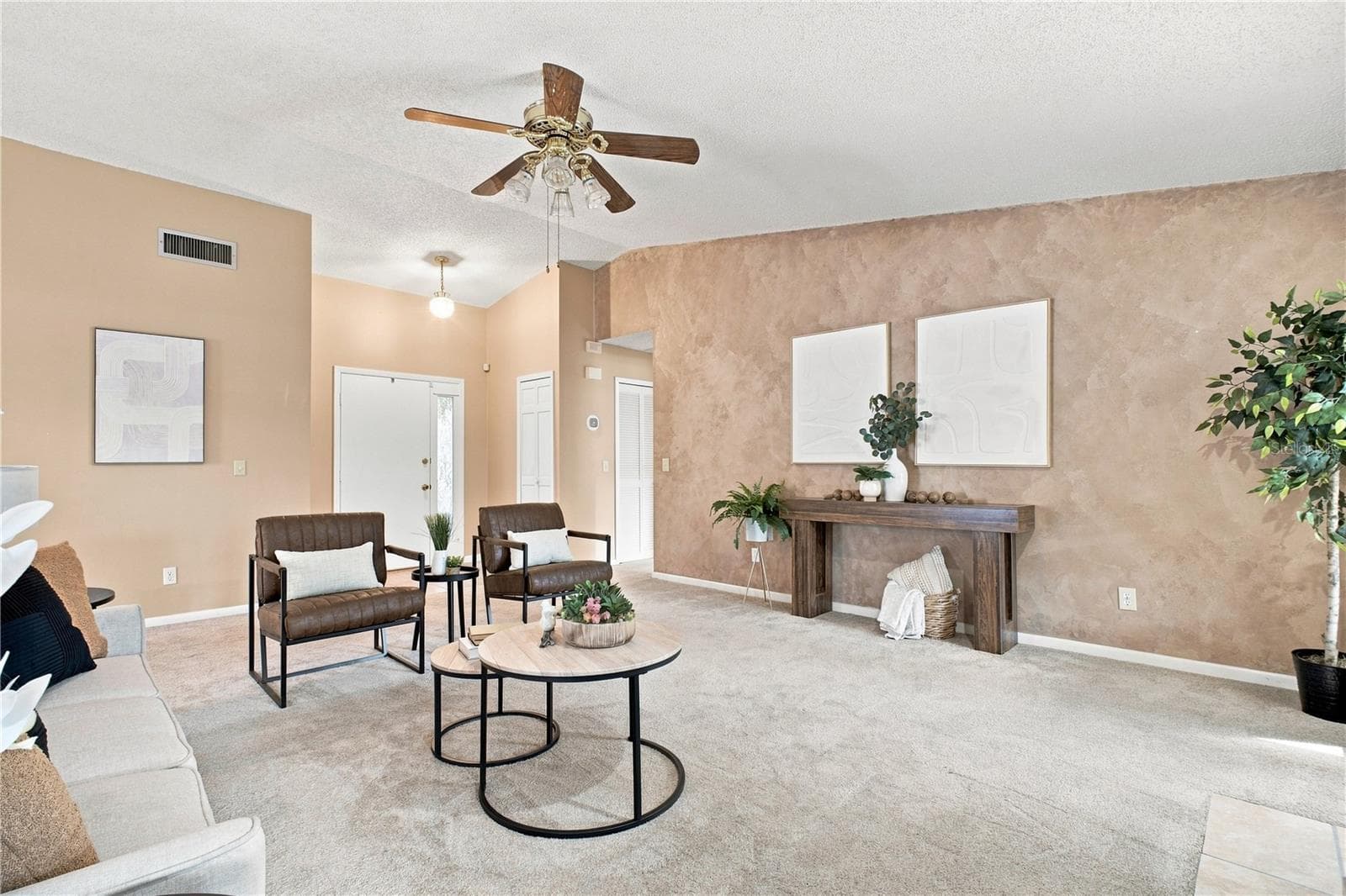 Single Family Residence at 6803 LONGPOINTE WAY, TAMPA, photo 5 of 43