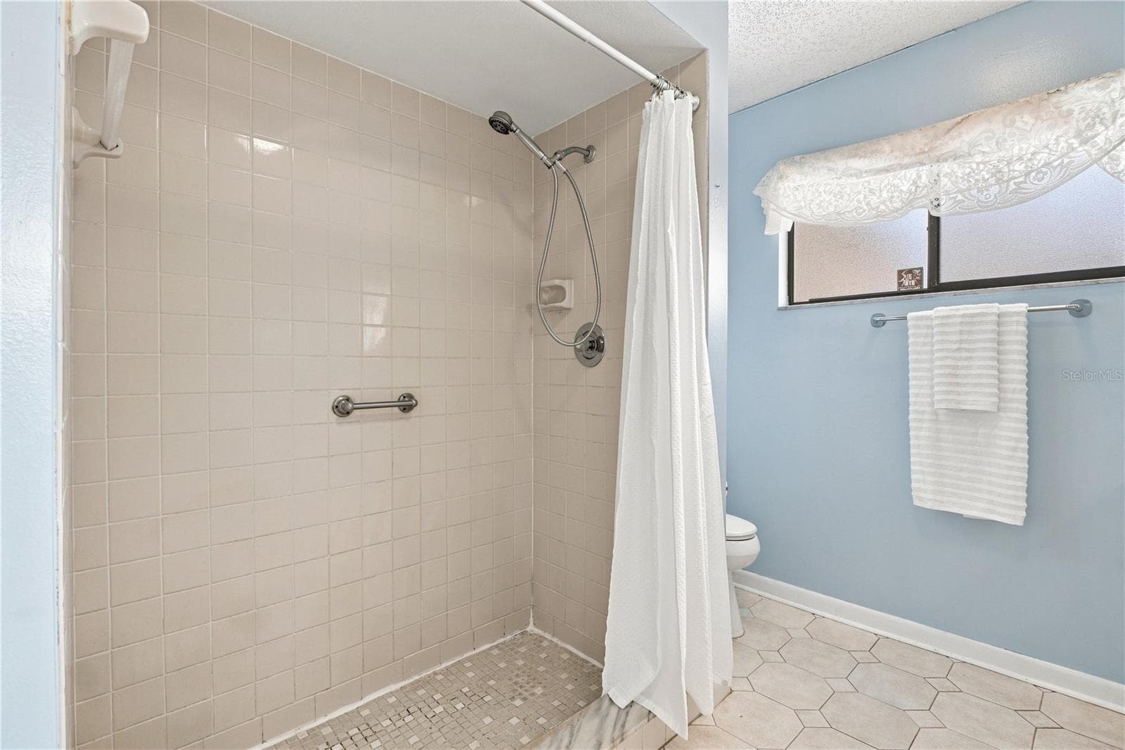 Single Family Residence at 6803 LONGPOINTE WAY, TAMPA, photo 23 of 43