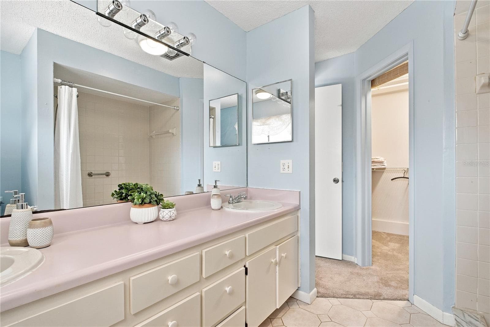 Single Family Residence at 6803 LONGPOINTE WAY, TAMPA, photo 25 of 43