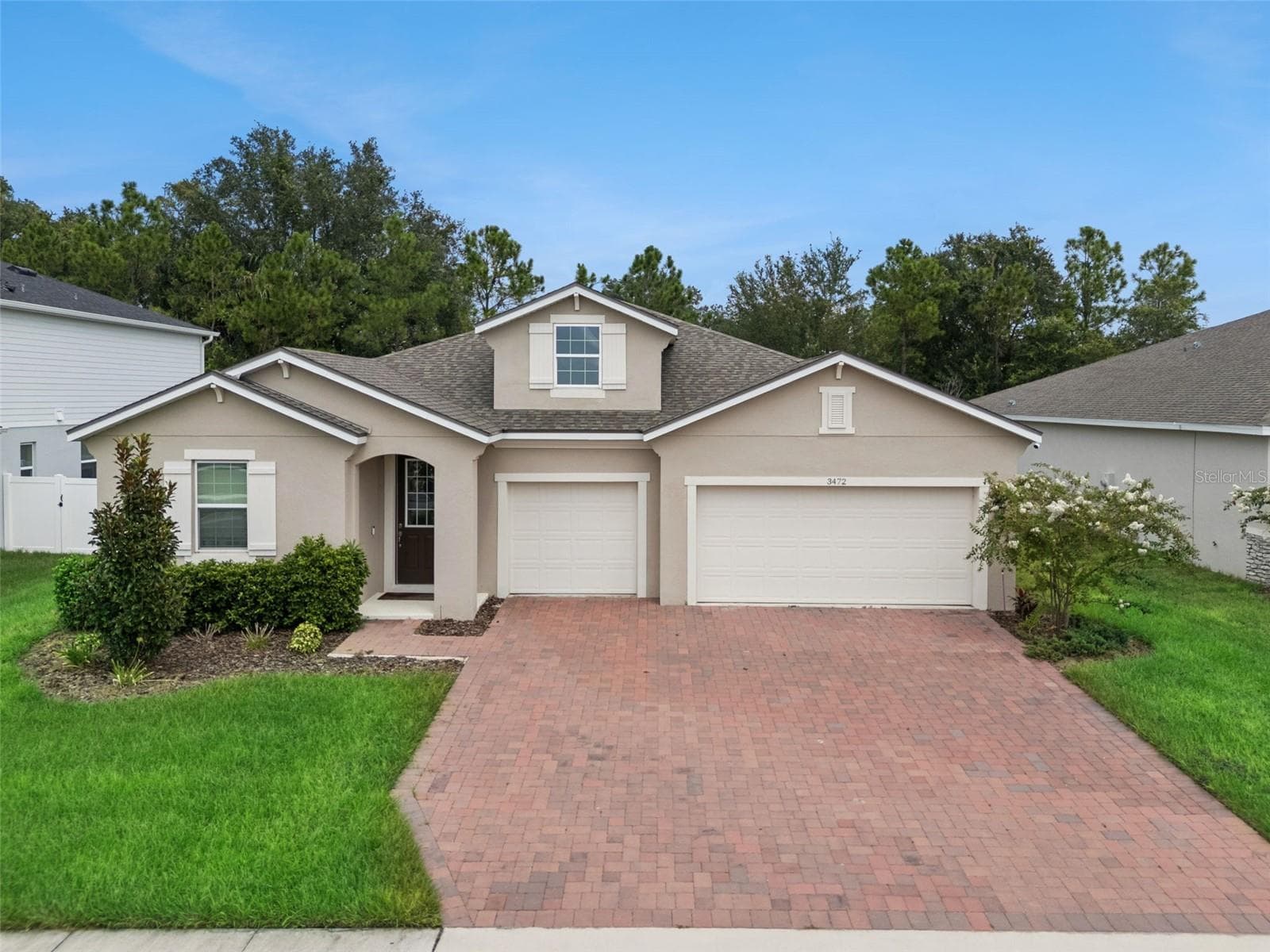 3472 DOUGLAS FIR DR