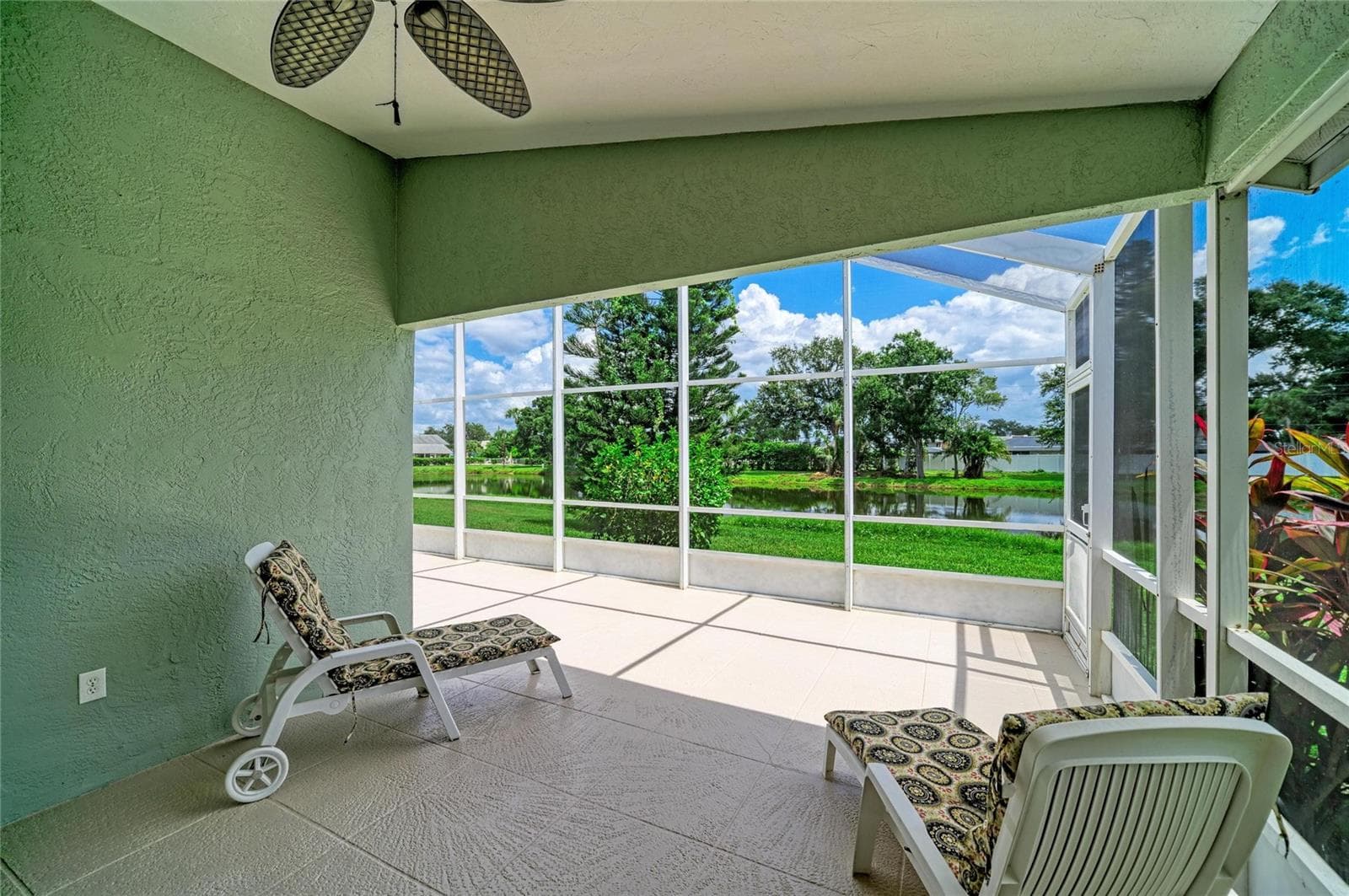 Single Family Residence at 7488 ELEANOR CIR, SARASOTA, photo 11 of 52
