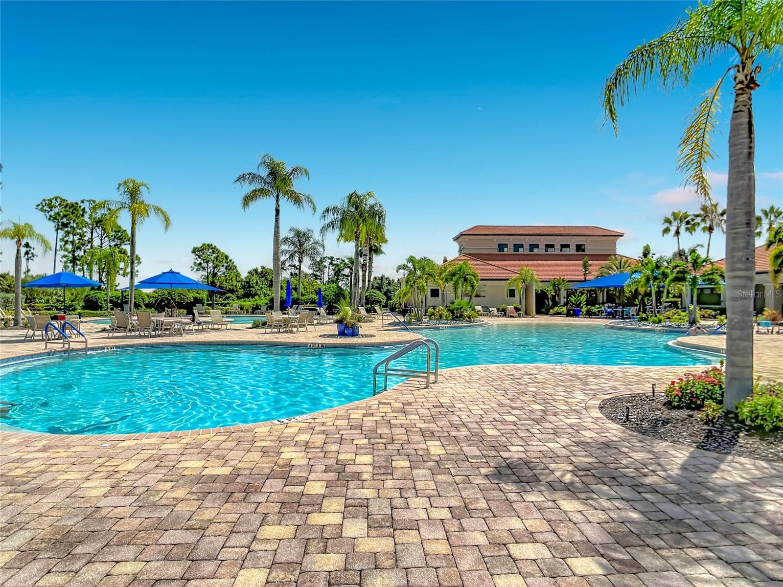 Main Pool - 2590 OSWEGO DR, NORTH PORT