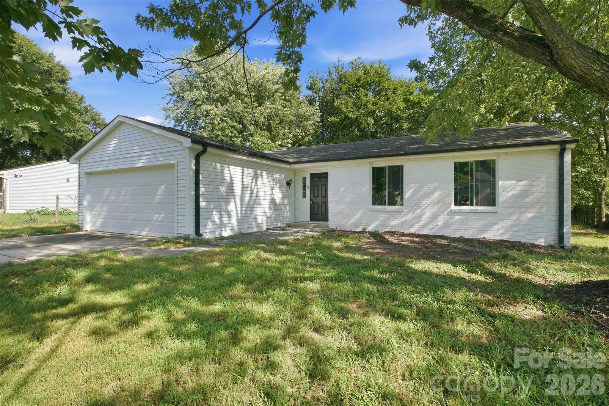 Single Family Residence at 2526 Nickelridge Court, Charlotte, photo 3 of 25