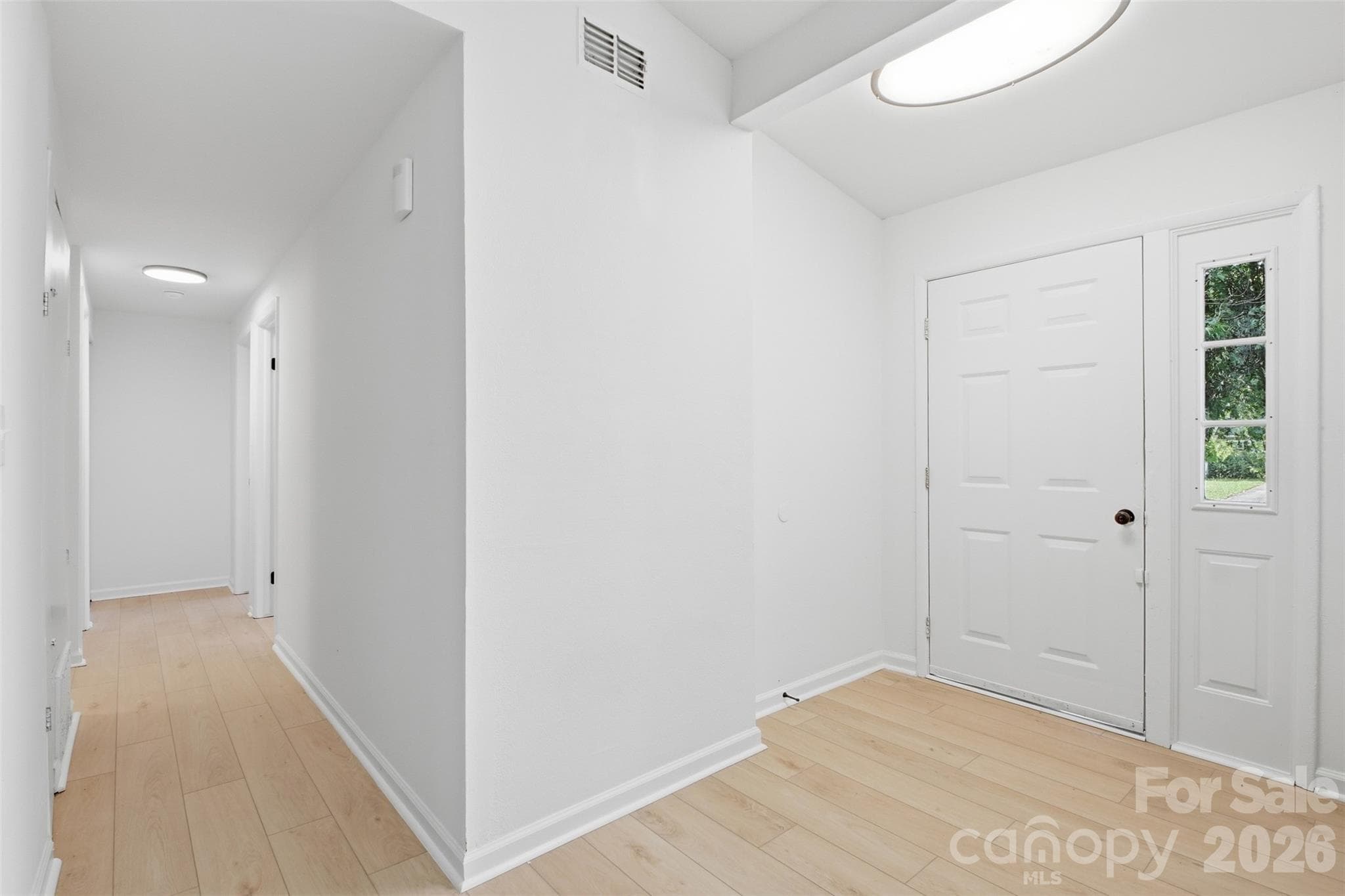 Single Family Residence at 2526 Nickelridge Court, Charlotte, photo 6 of 25