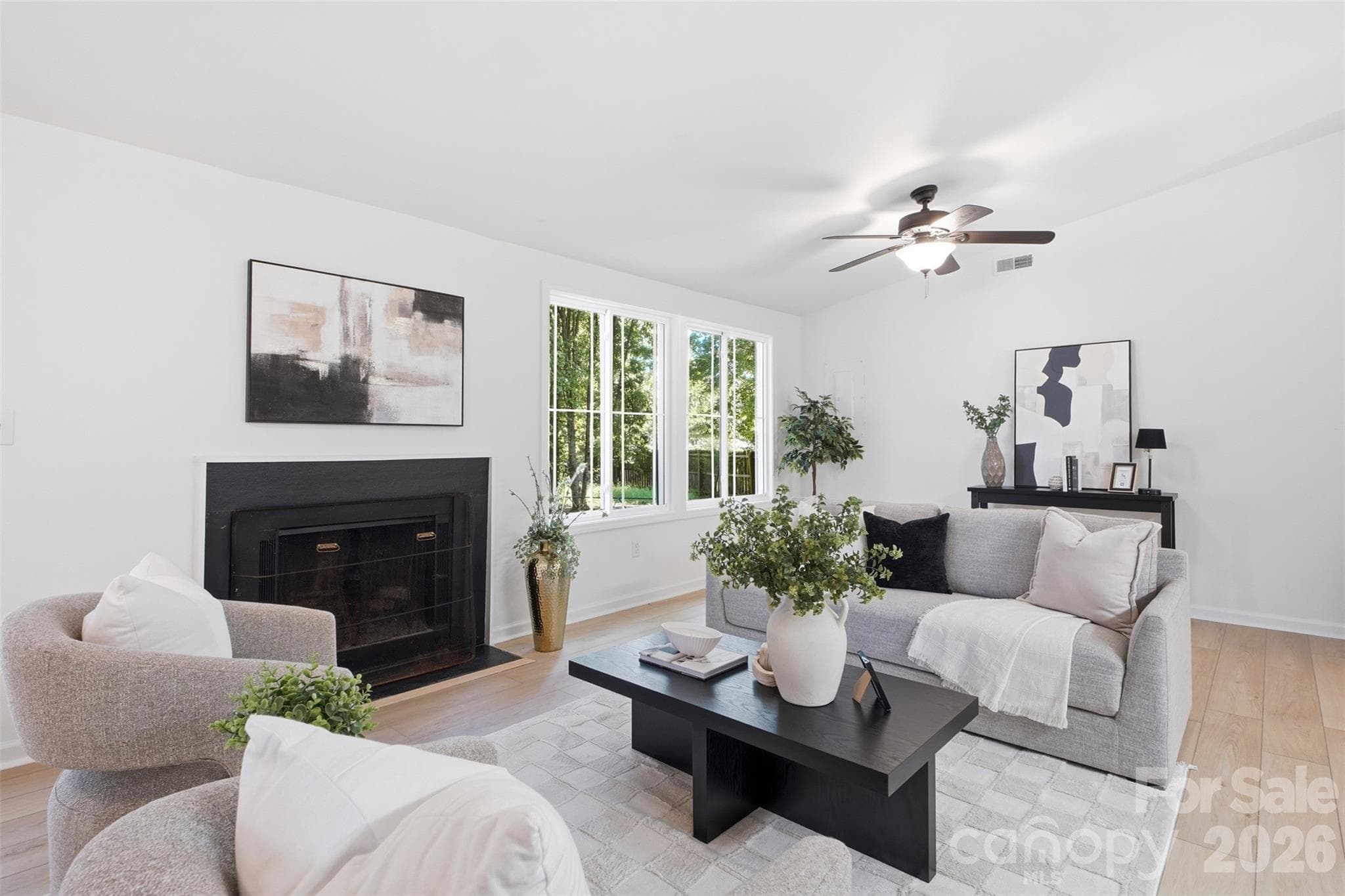 Single Family Residence at 2526 Nickelridge Court, Charlotte, photo 11 of 25