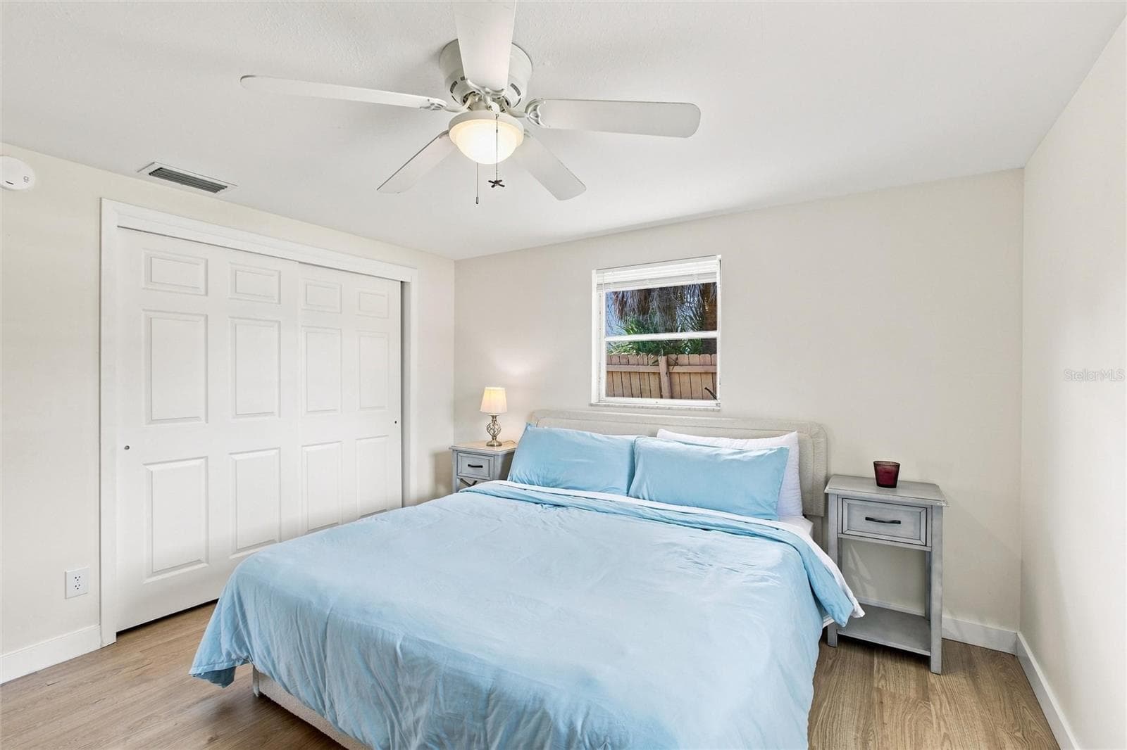 Bedroom and Closet - 1509 BANYAN DR, VENICE