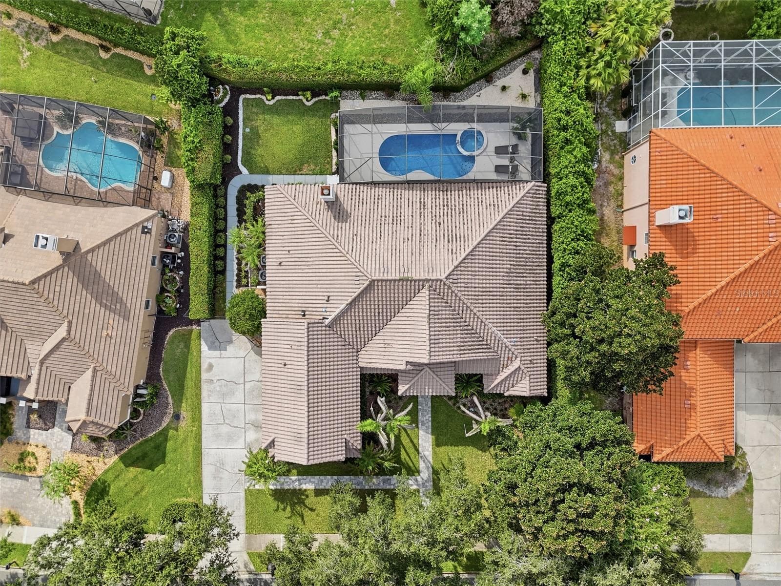 Single Family Residence at 2426 BAESEL VIEW DR, ORLANDO, photo 4 of 82