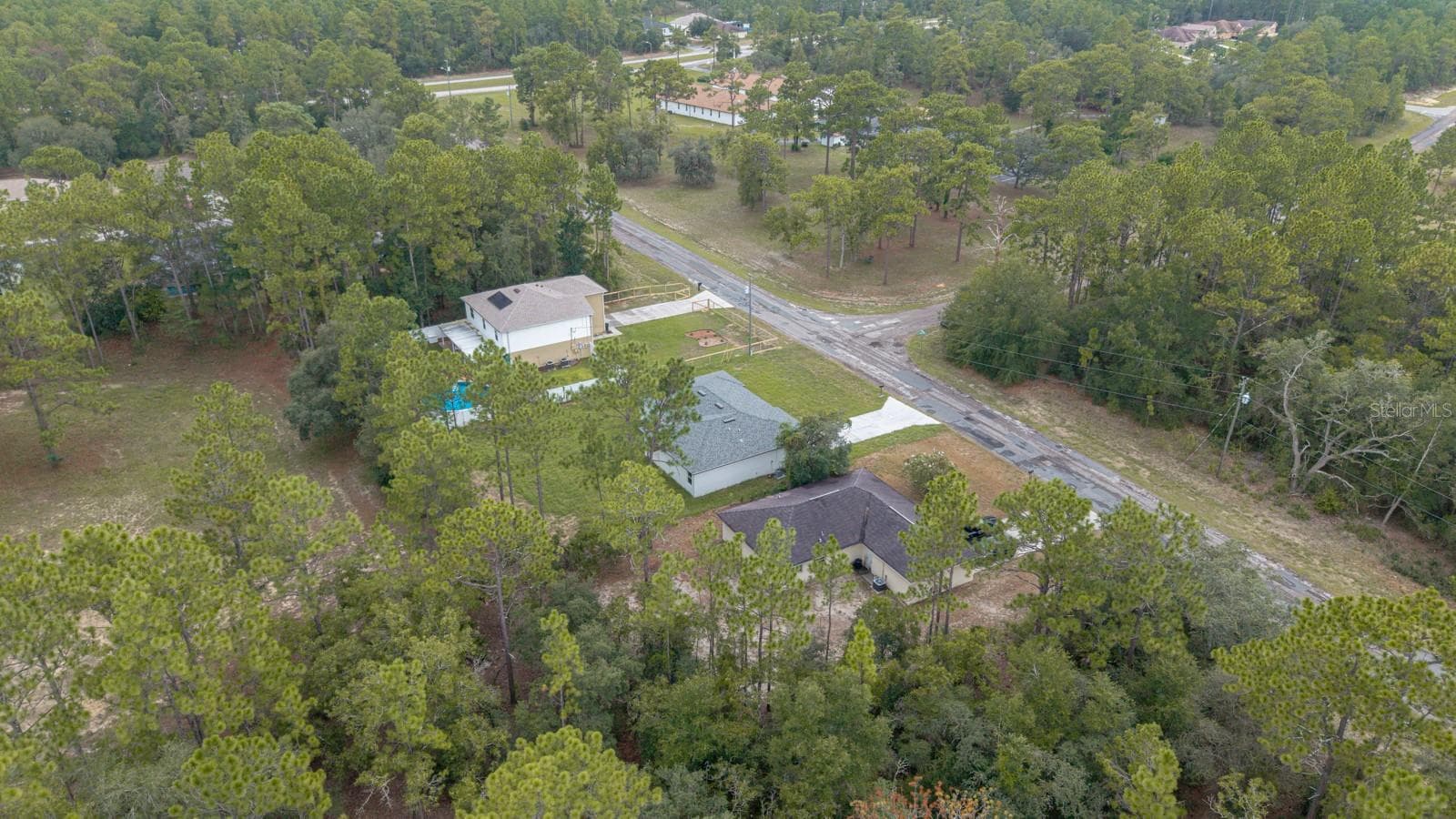 Single Family Residence at 9481 N STAFFORD DR, CITRUS SPRINGS, photo 3 of 32