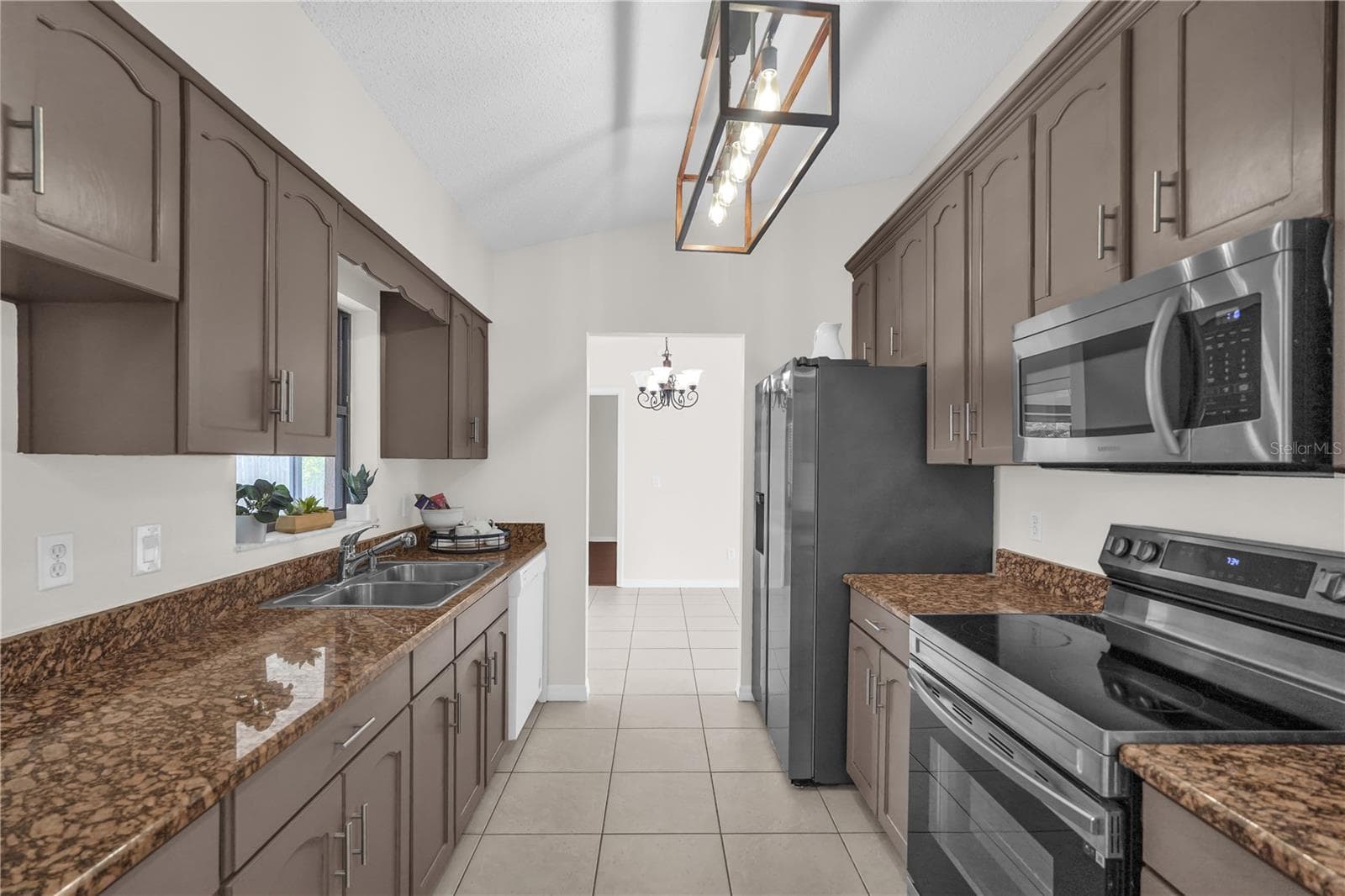 Kitchen with stone counters - 5165 FORMBY DR, ORLANDO