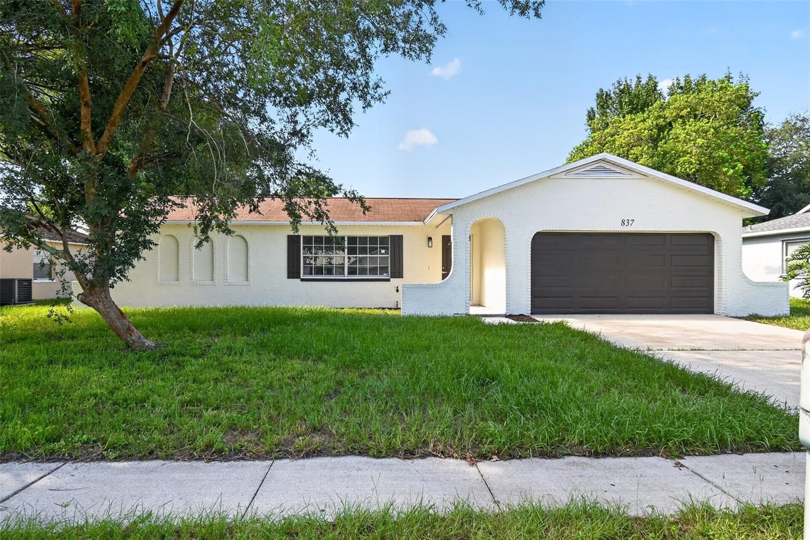 837 WESTPORT DR